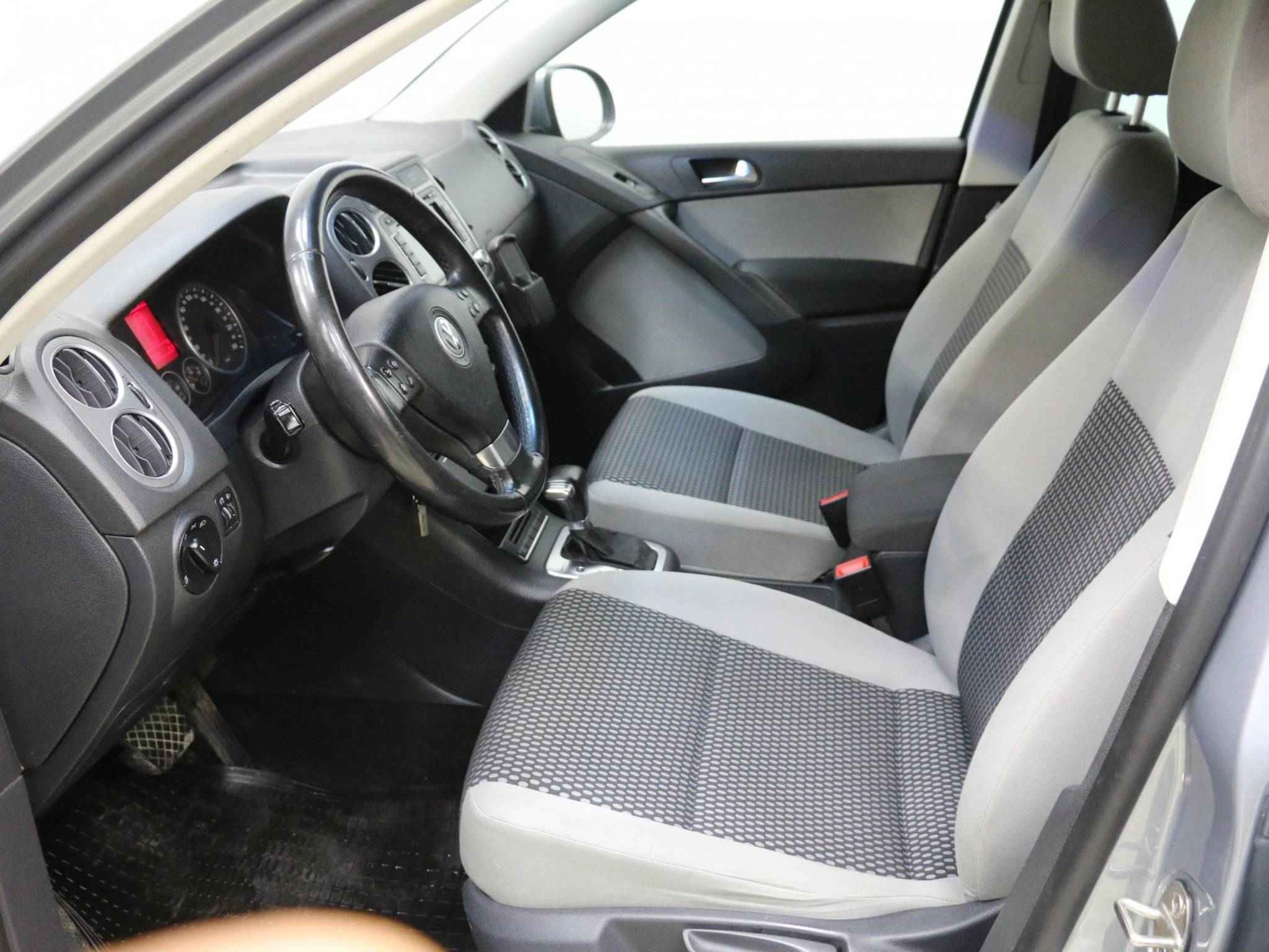 Volkswagen Tiguan, I