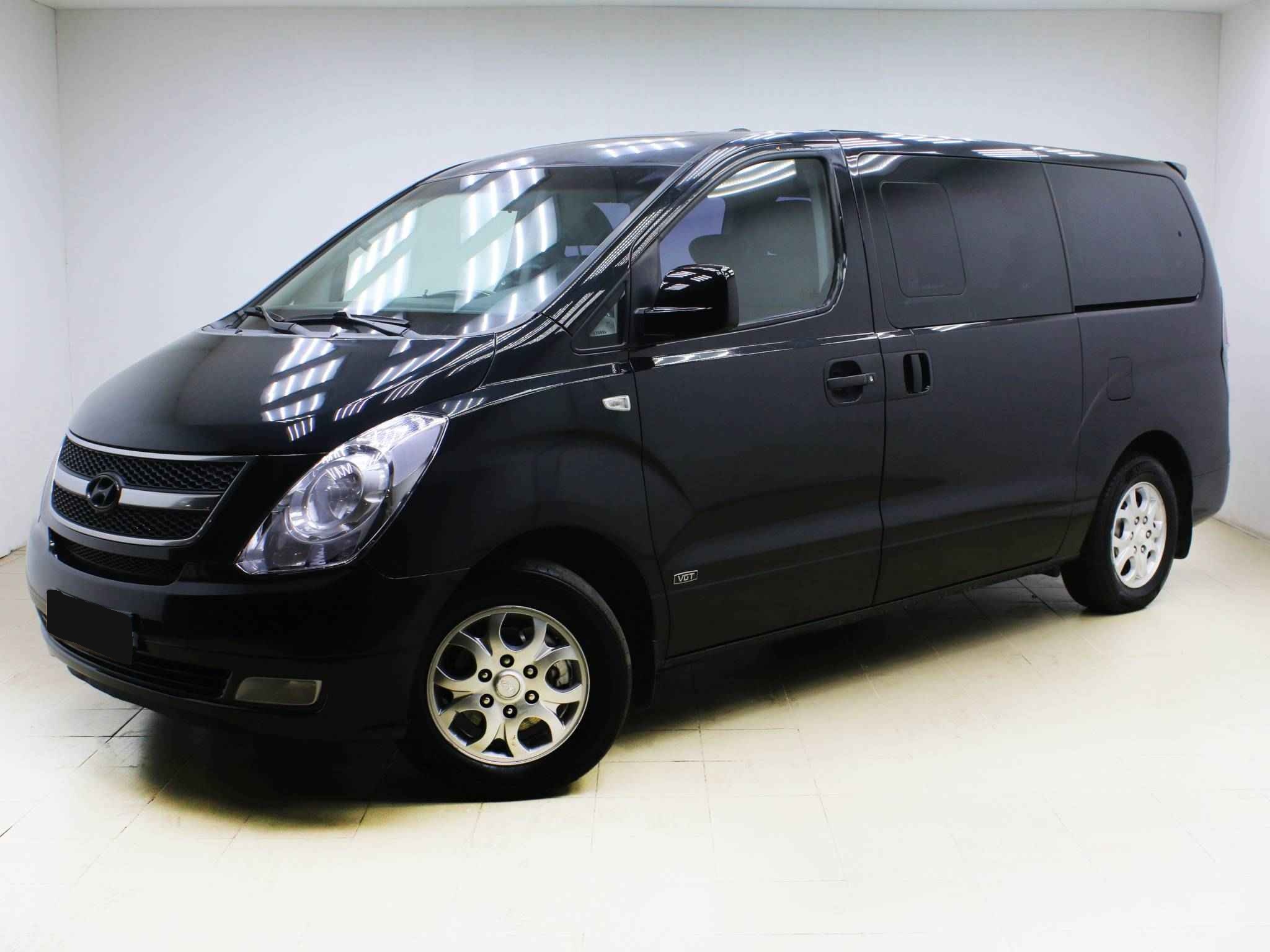 Hyundai Grand Starex, I