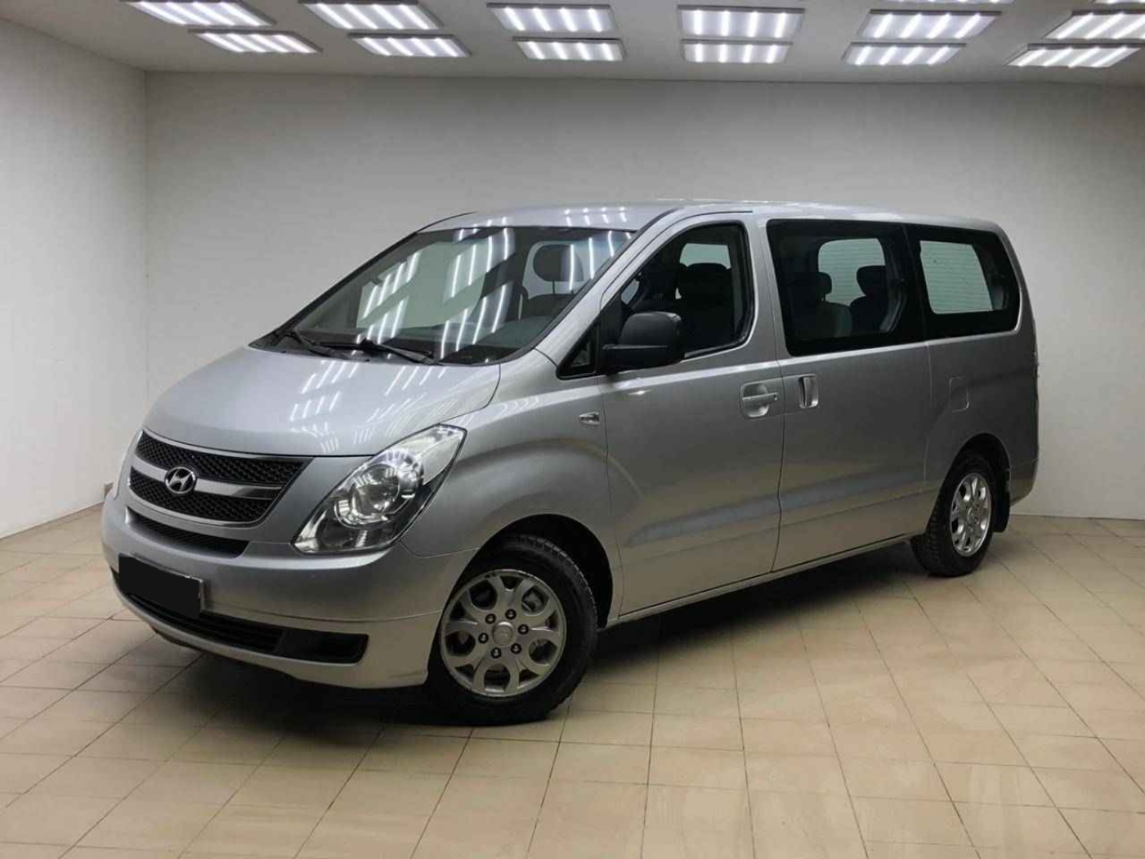 Hyundai Grand Starex, I