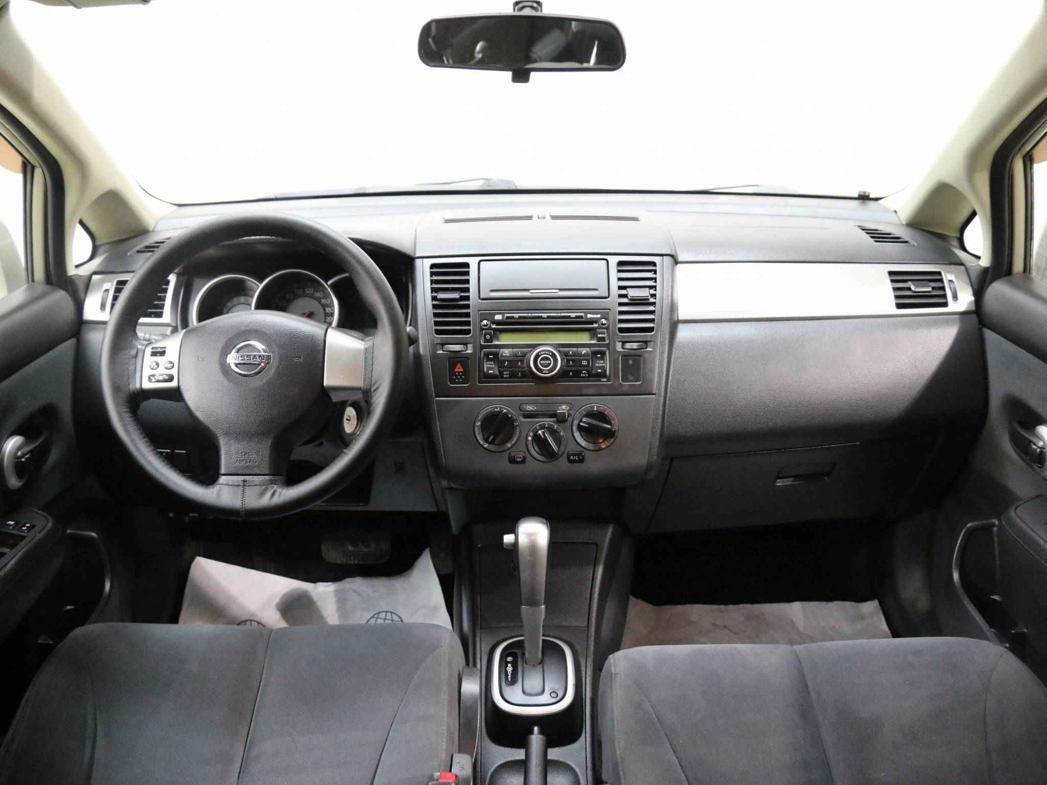 Nissan Tiida, I
