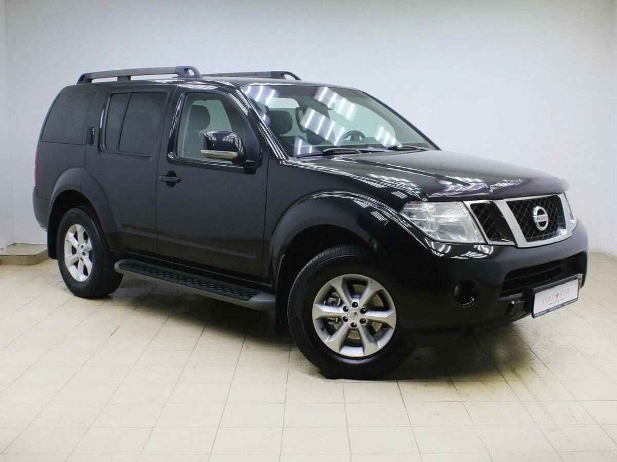 Nissan Pathfinder, III