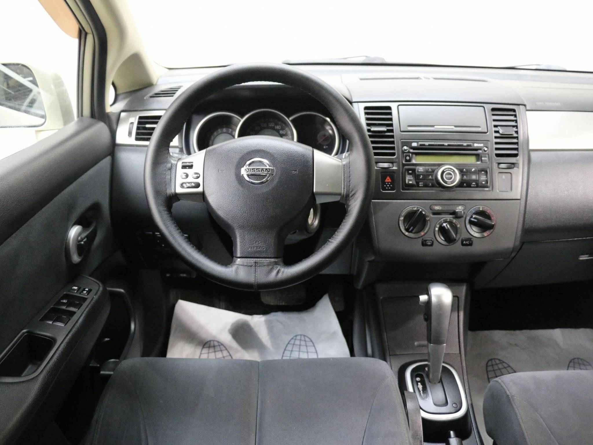 Nissan Tiida, I