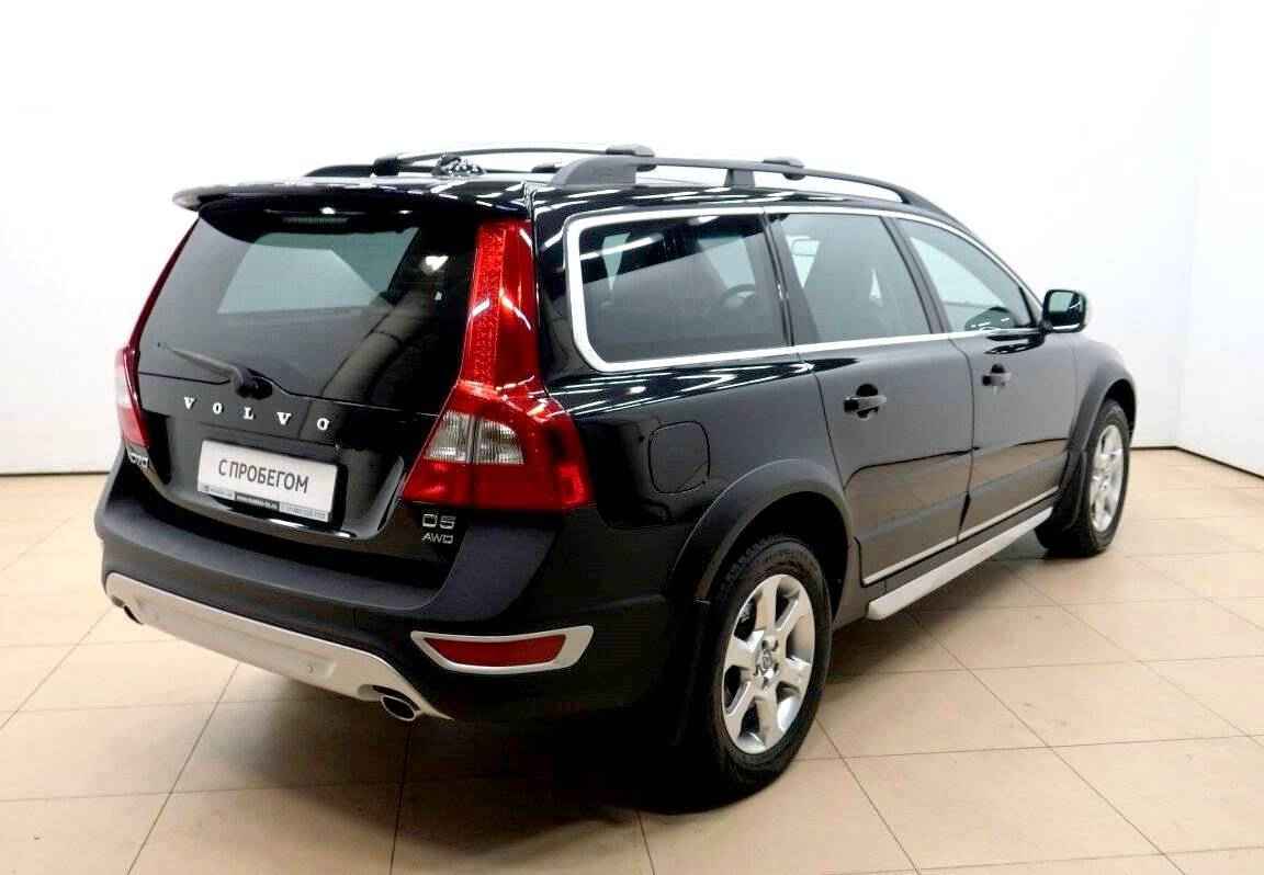 Volvo XC70, II