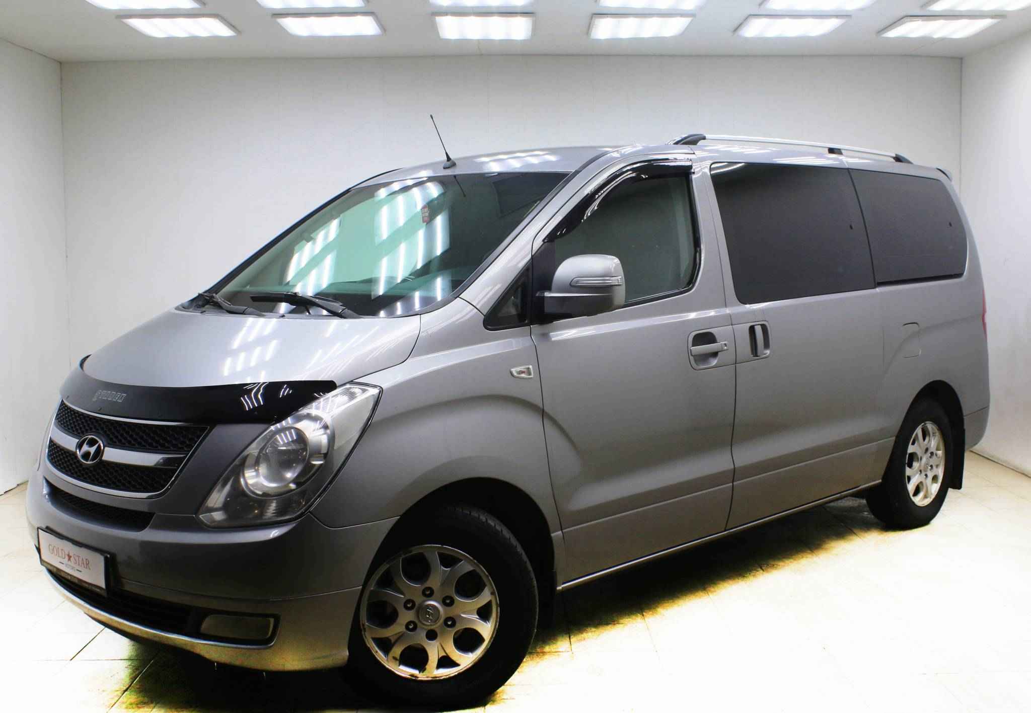Hyundai Grand Starex, I