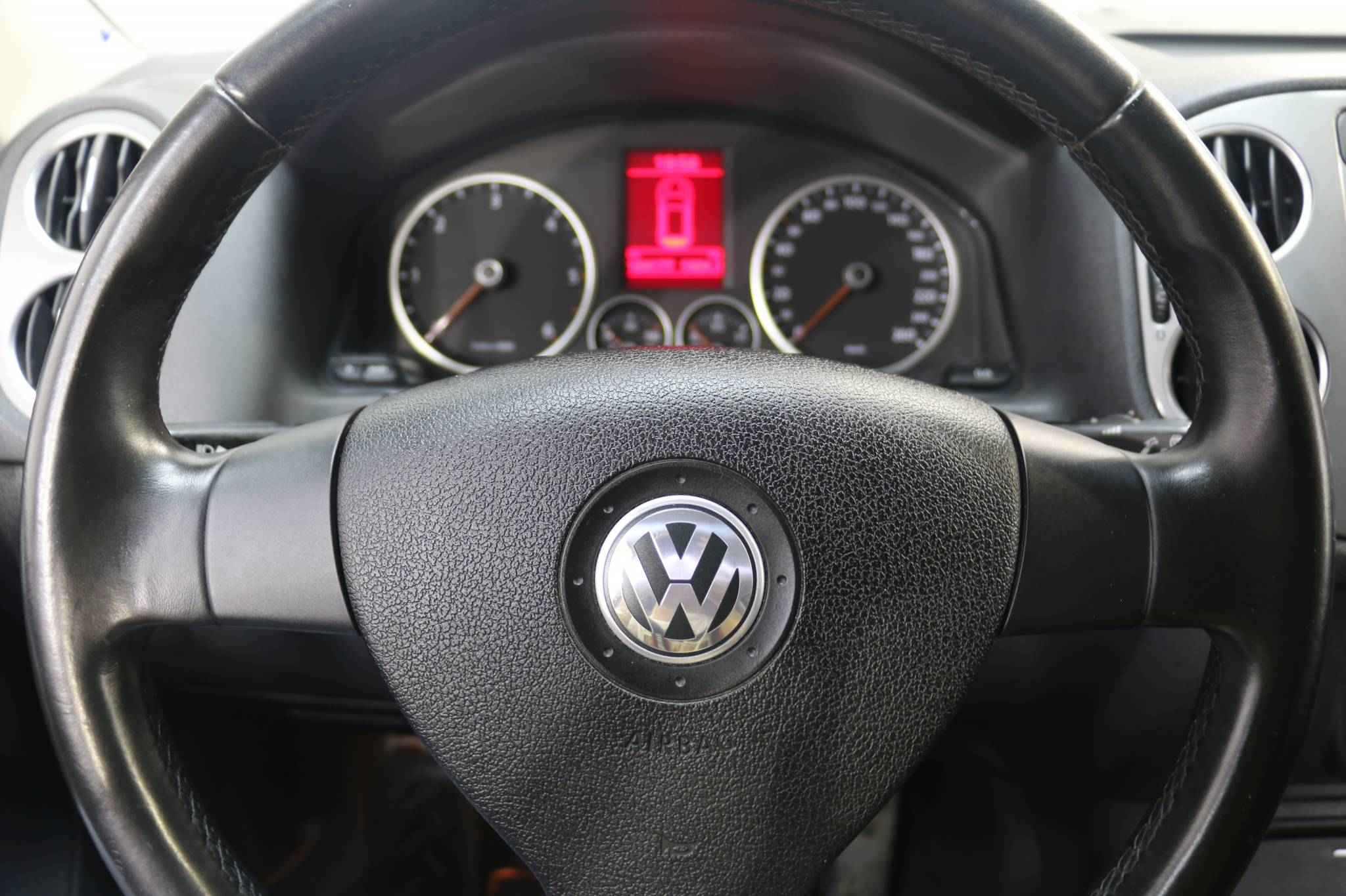 Volkswagen Tiguan, I