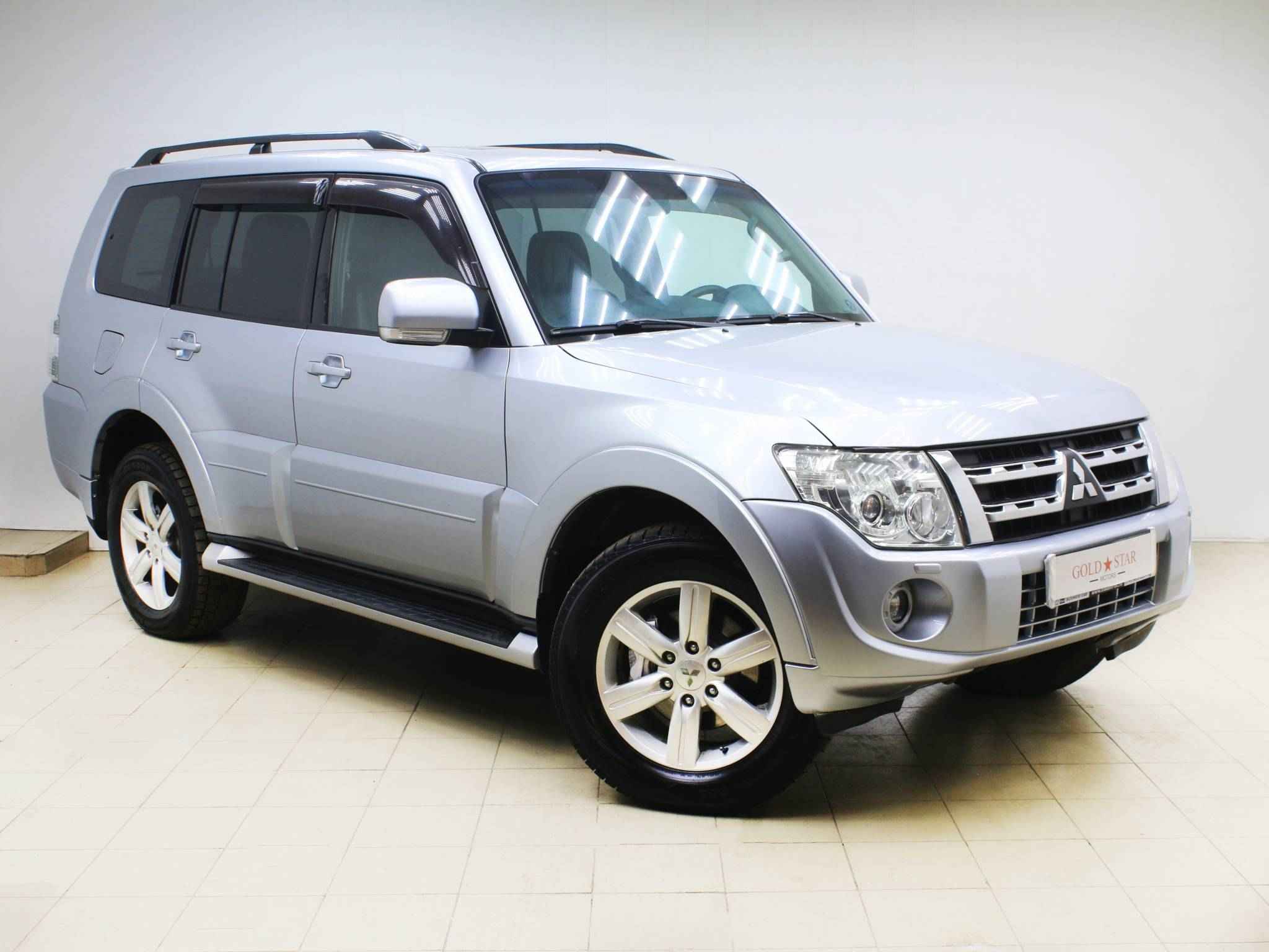Mitsubishi Pajero, IV Рестайлинг 1