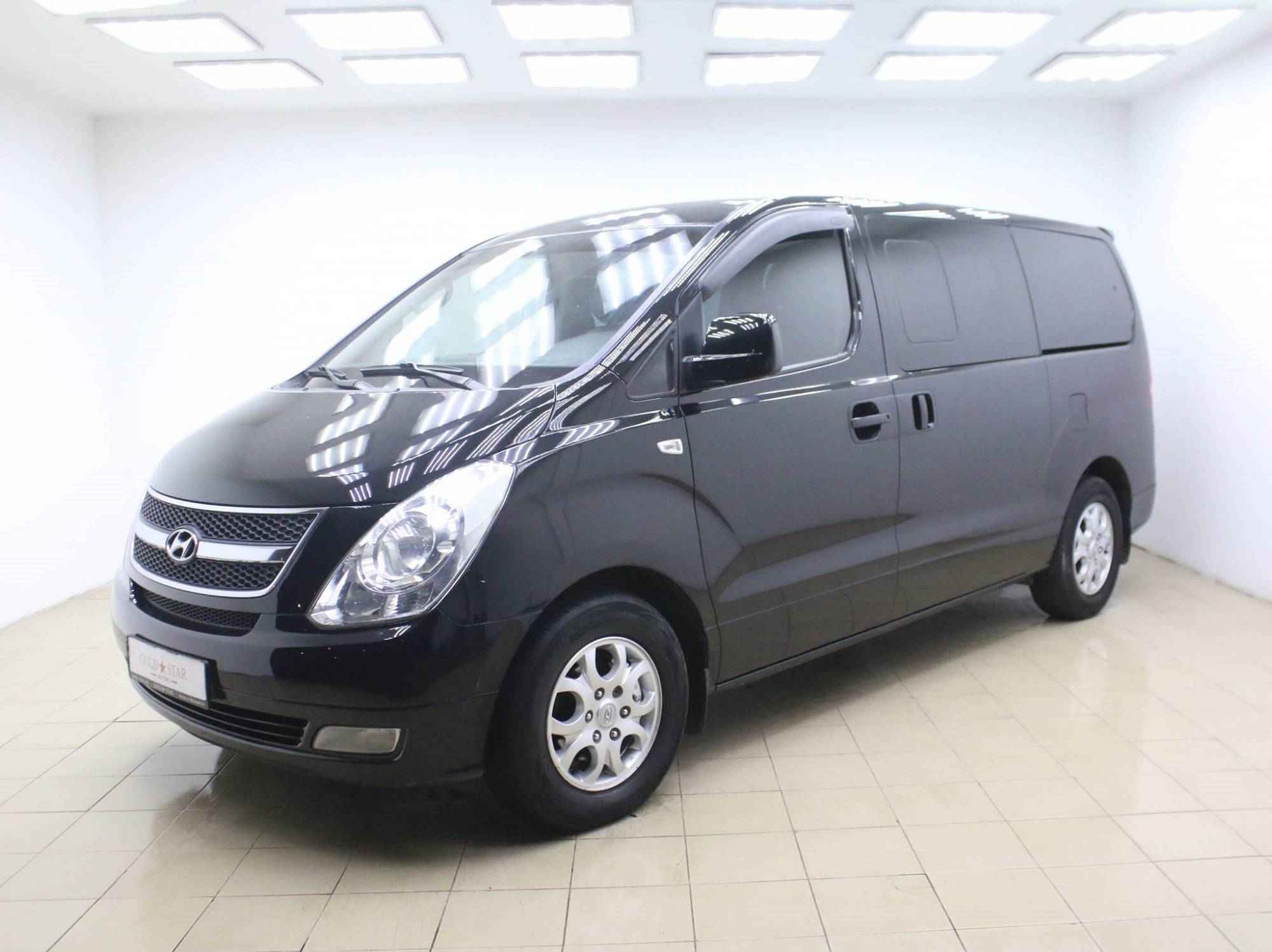 Hyundai Grand Starex, I