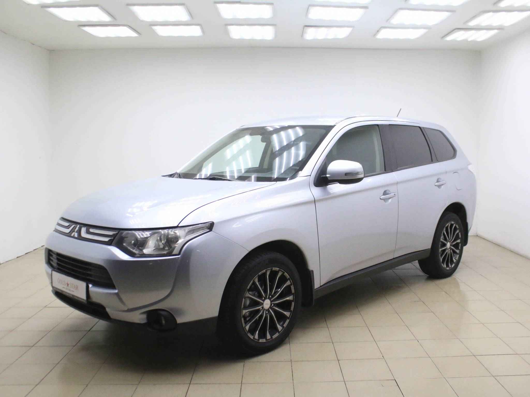 Mitsubishi Outlander, III