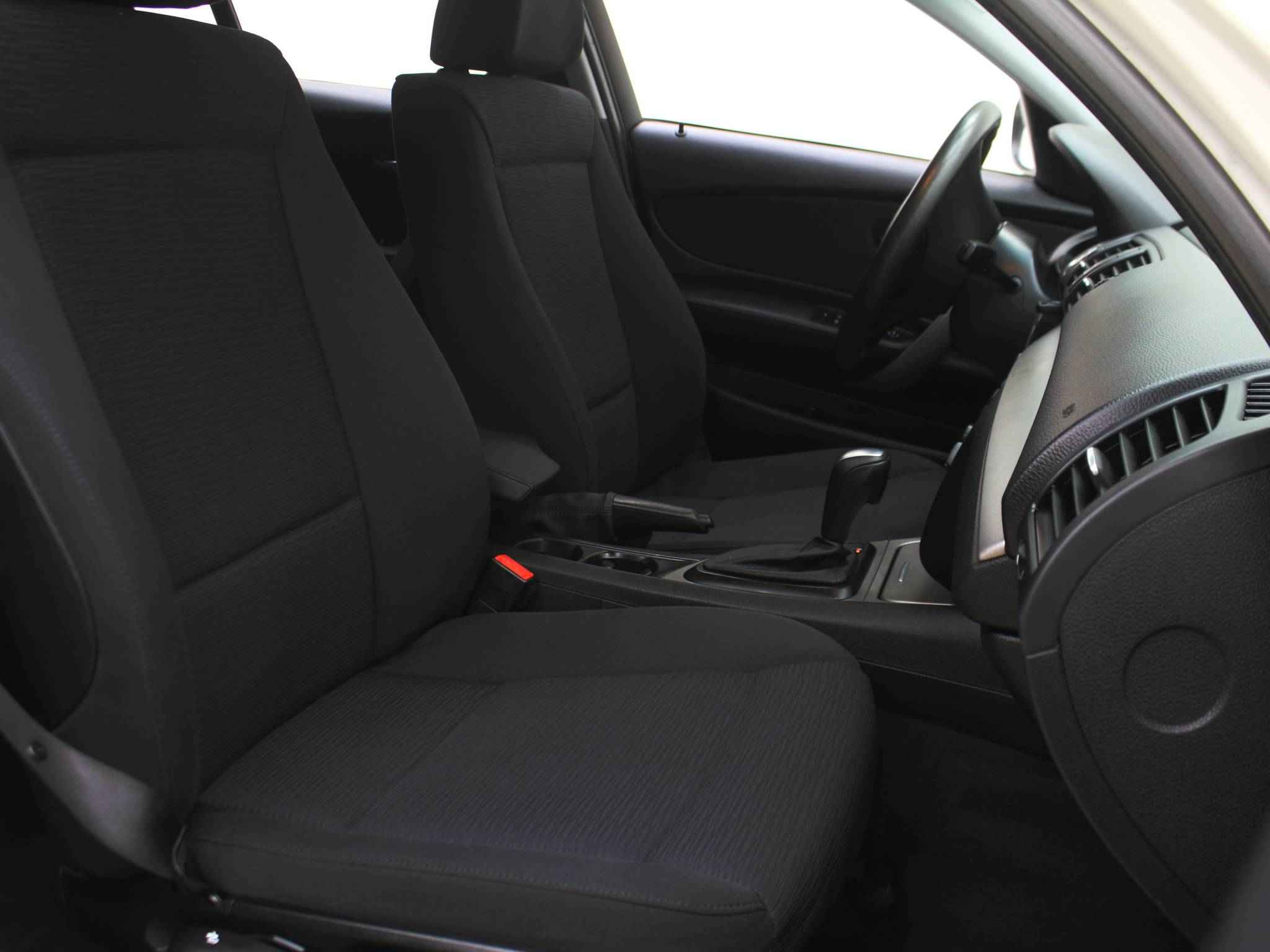 BMW 1 серии, I (E81/E82/E87/E88) Рестайлинг