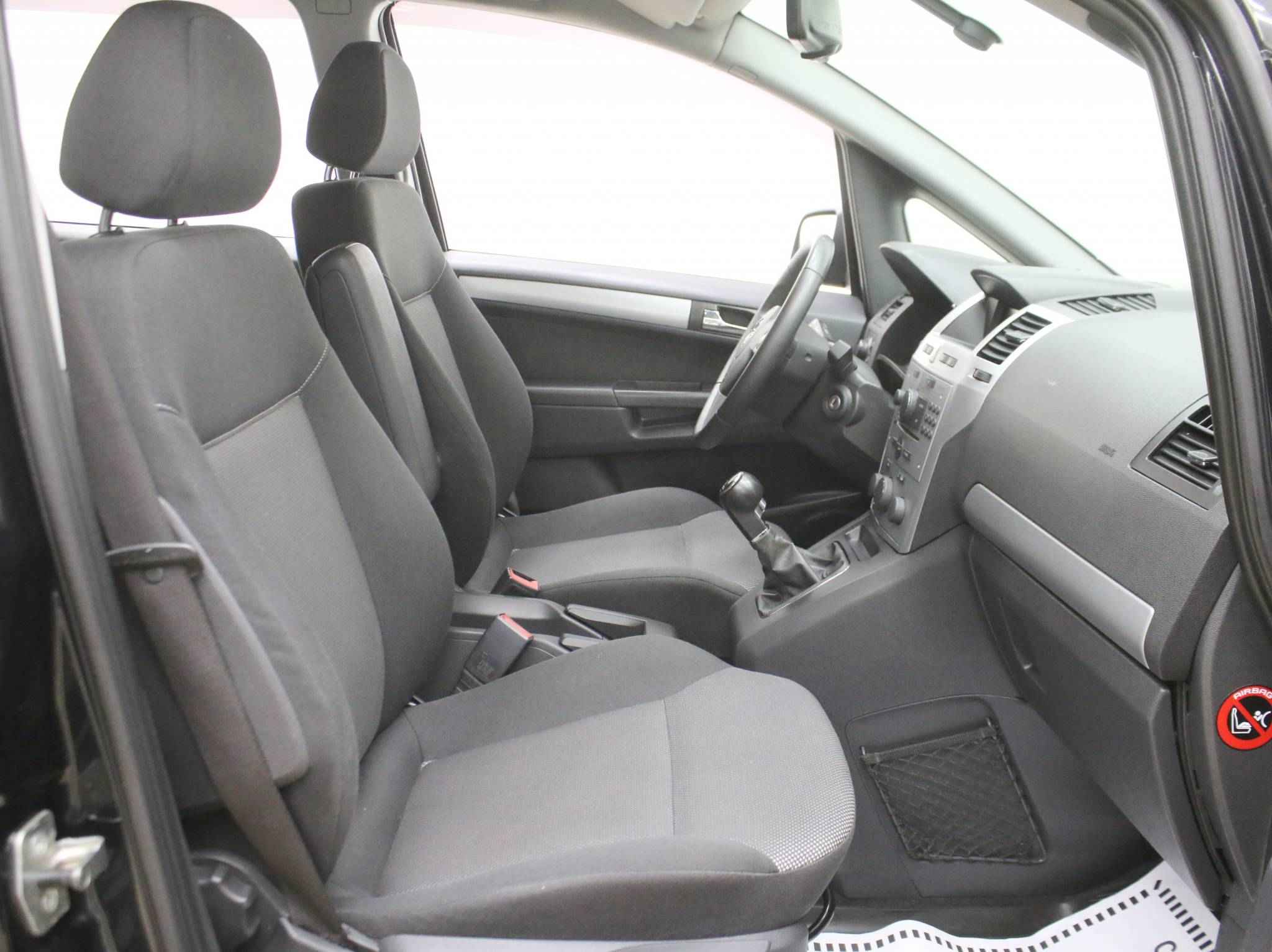 Opel Zafira, B Рестайлинг