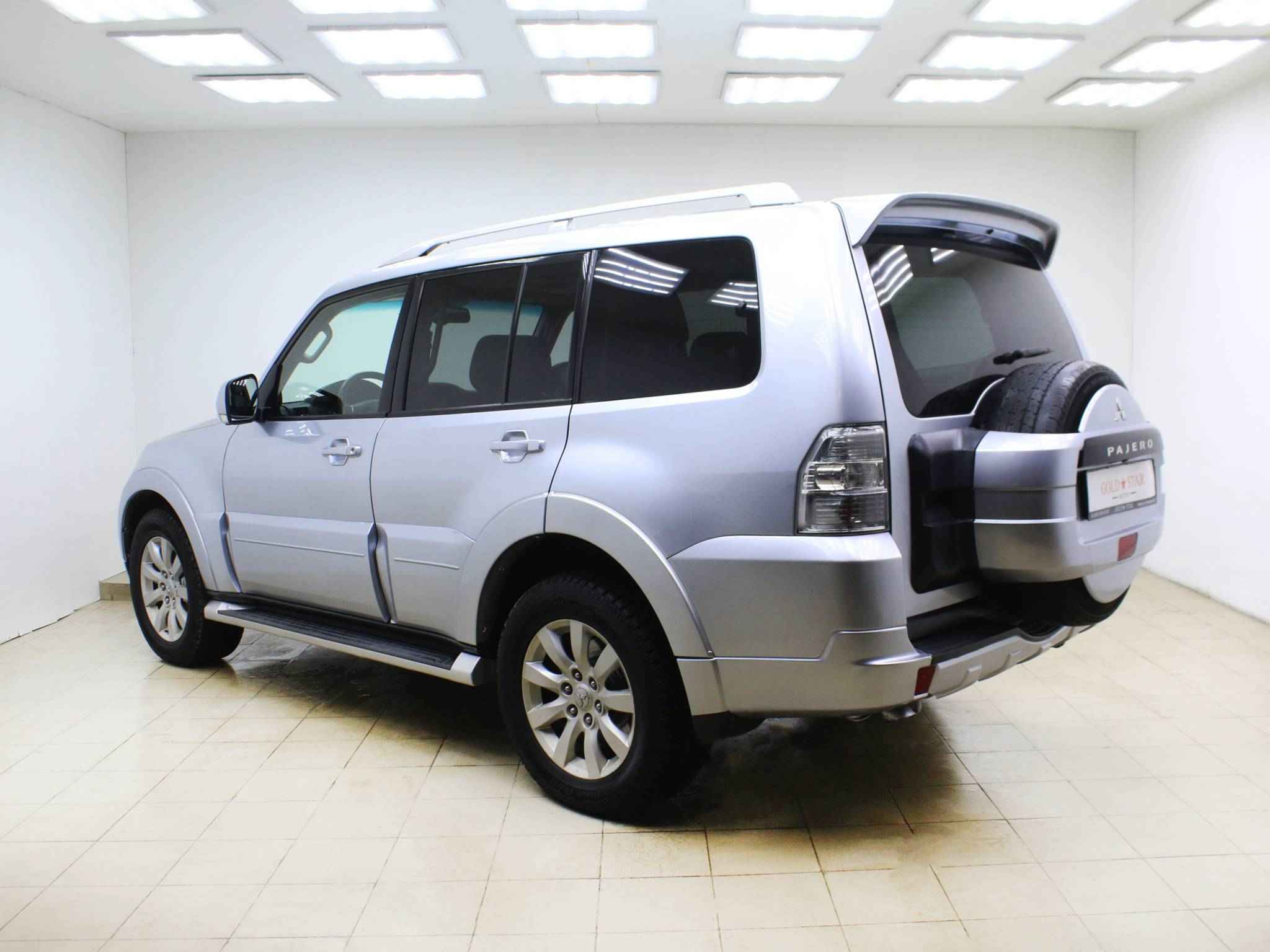 Mitsubishi Pajero, IV