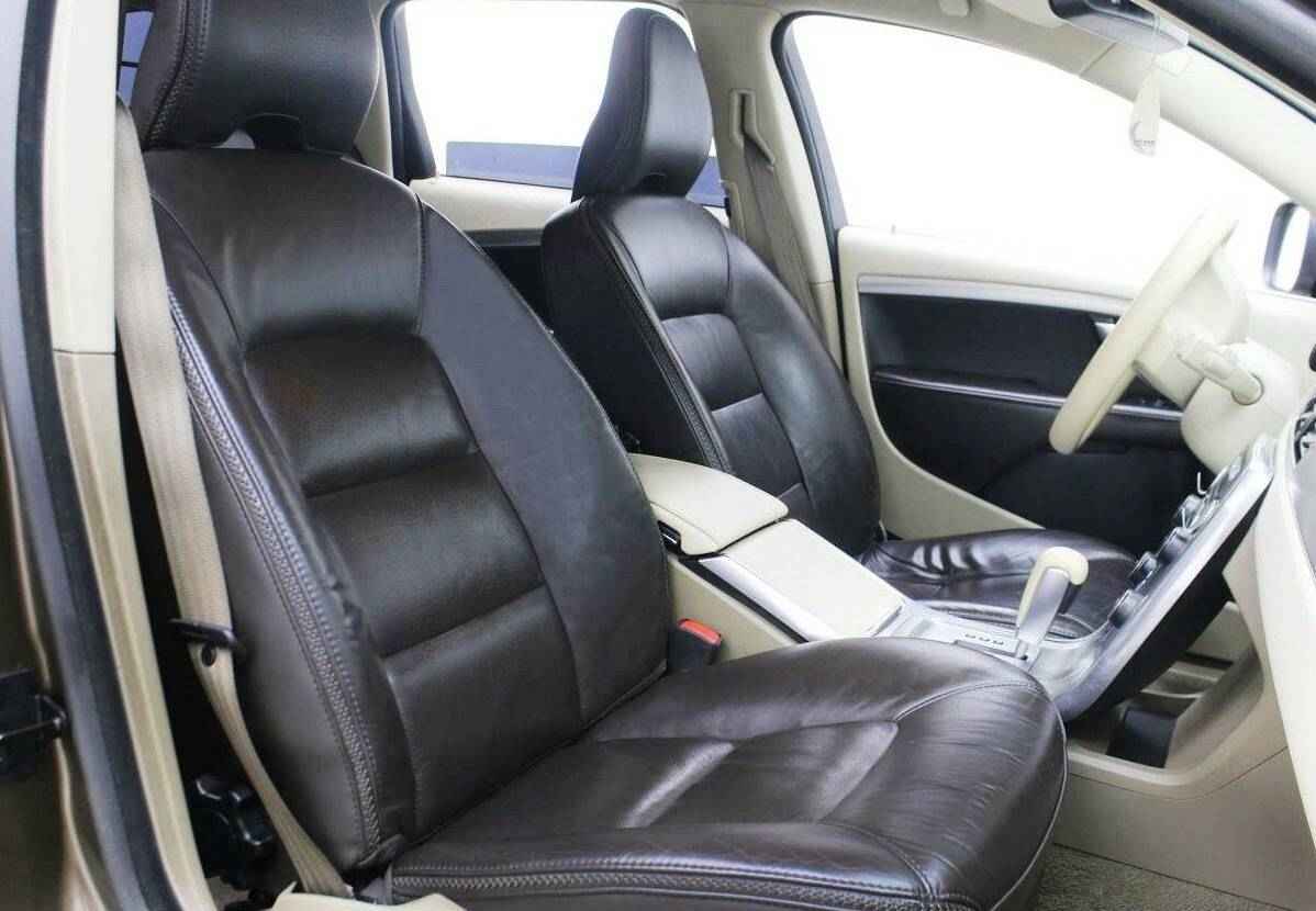 Volvo XC70, II