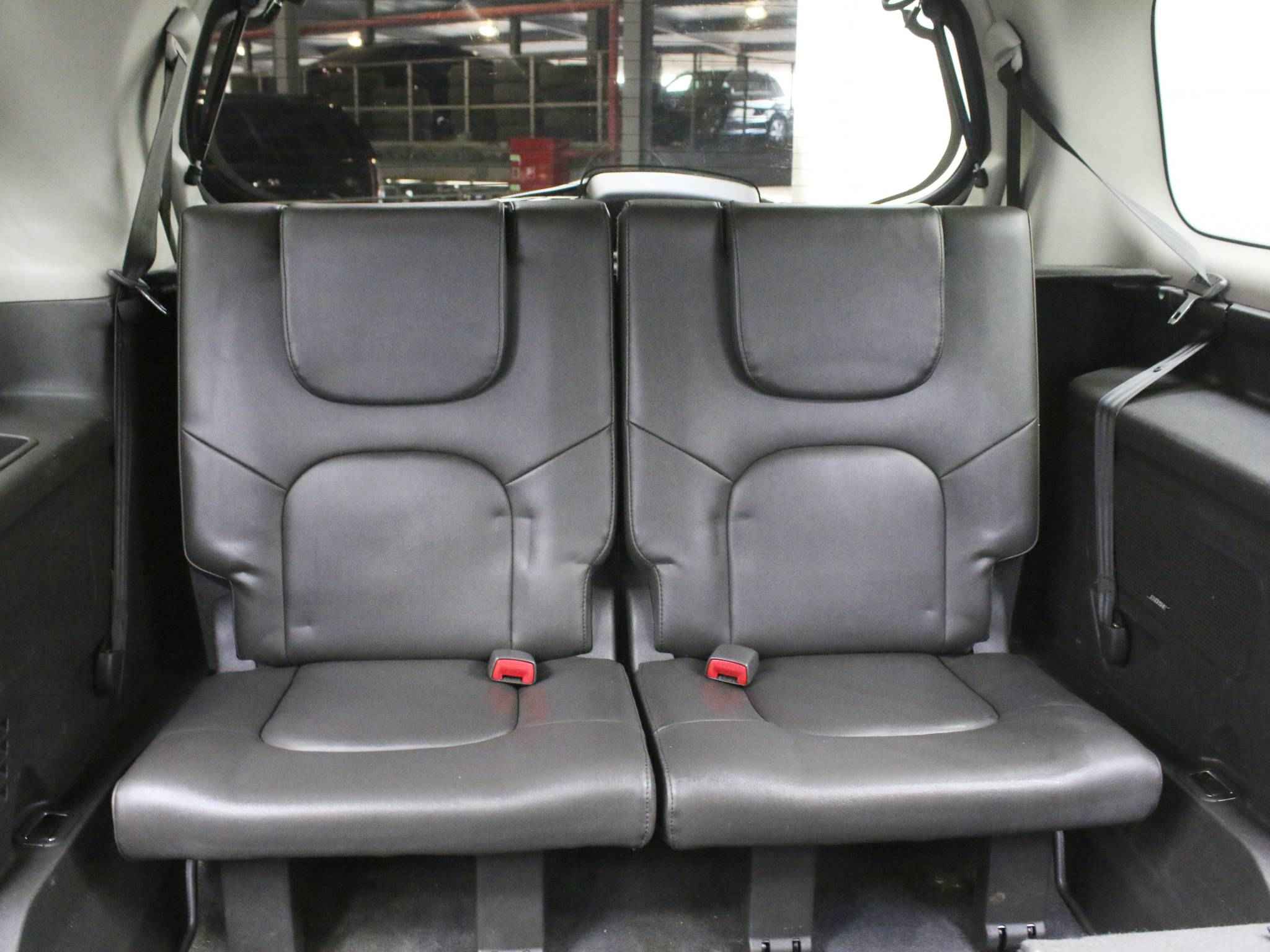 Nissan Pathfinder, III