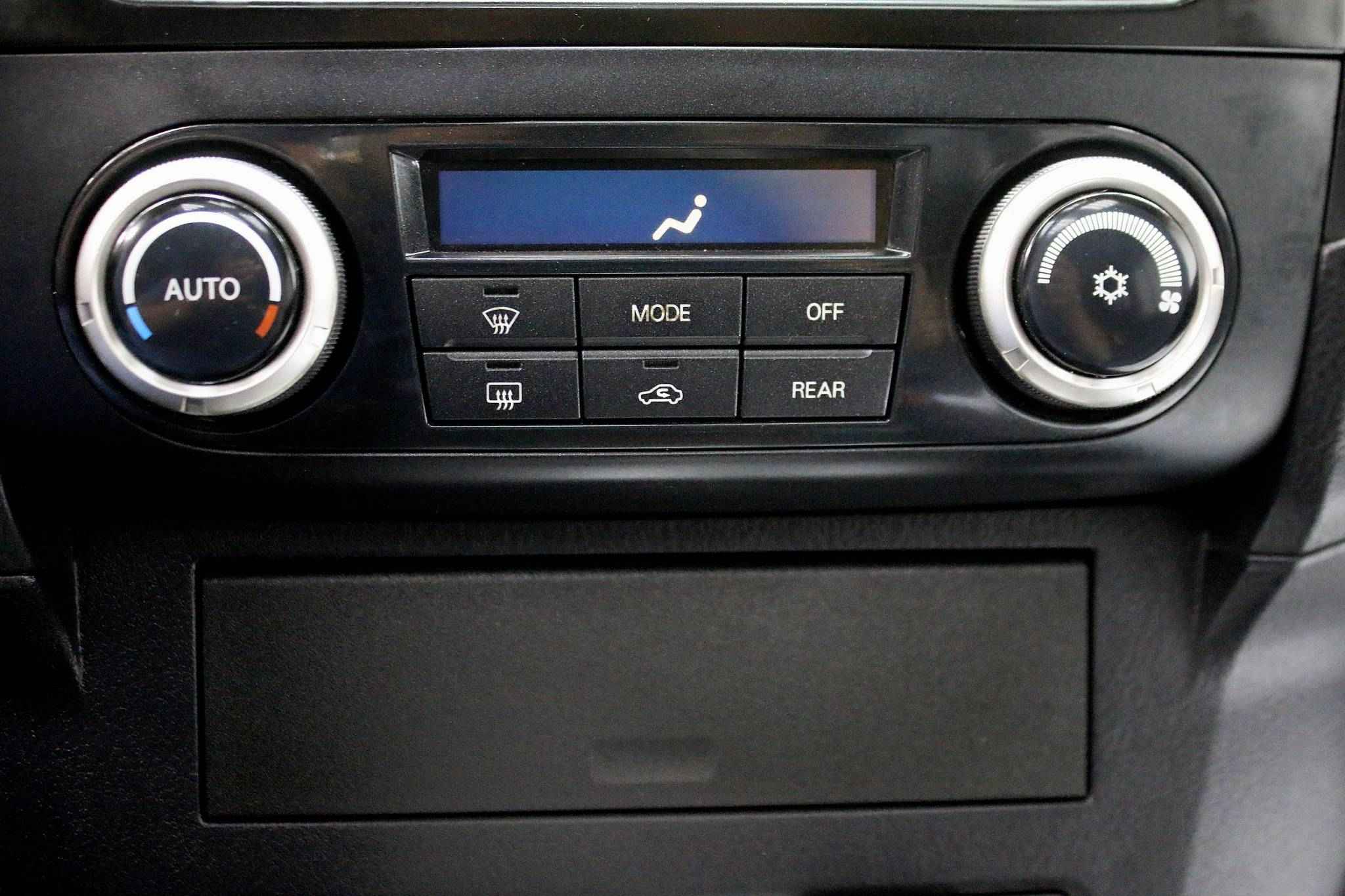 Mitsubishi Pajero, IV