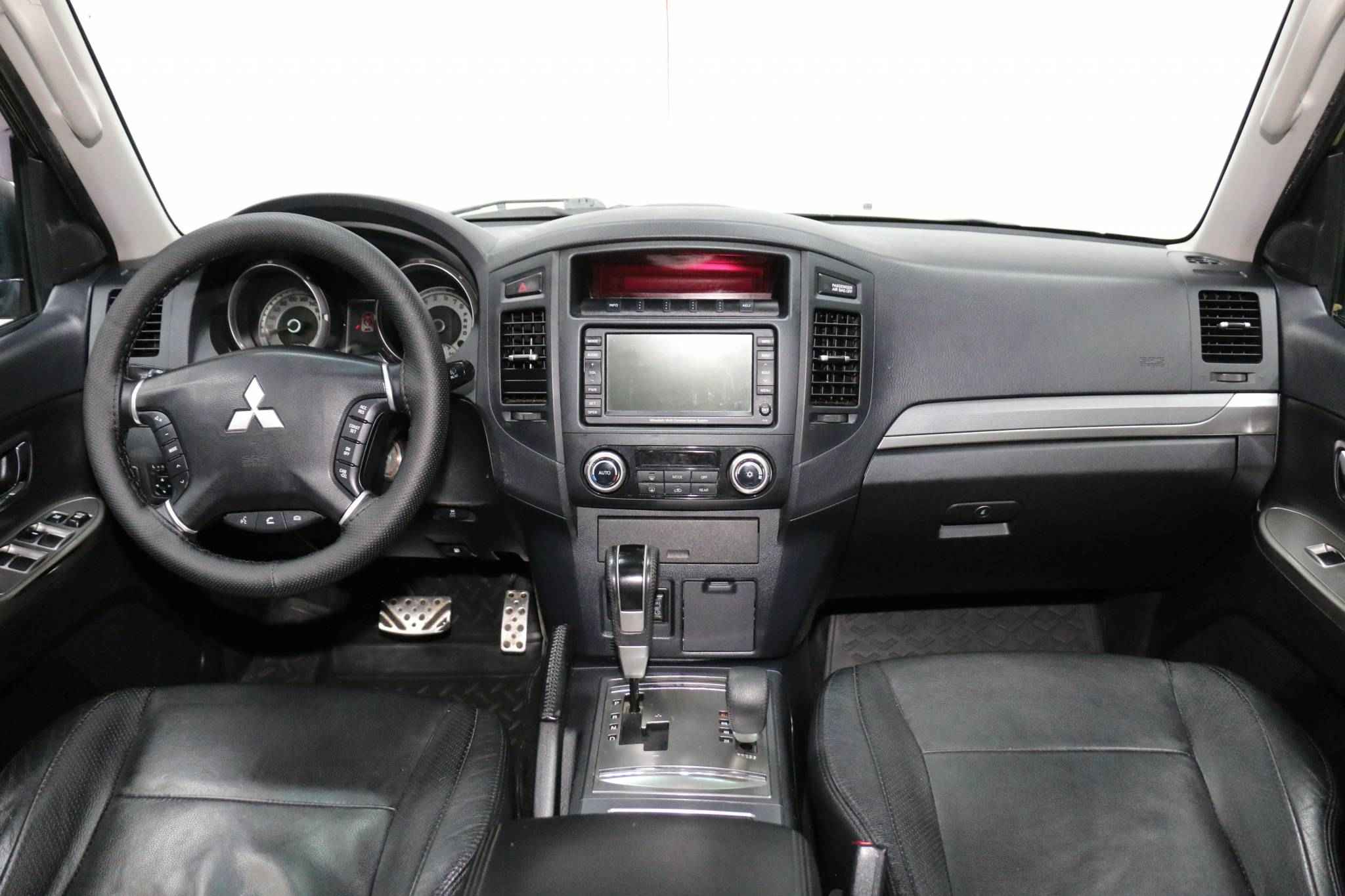 Mitsubishi Pajero, IV Рестайлинг 1