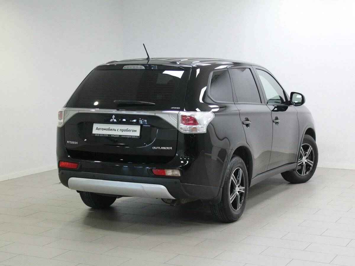 Mitsubishi Outlander, III