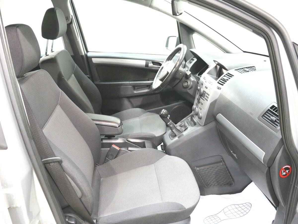 Opel Zafira, B Рестайлинг