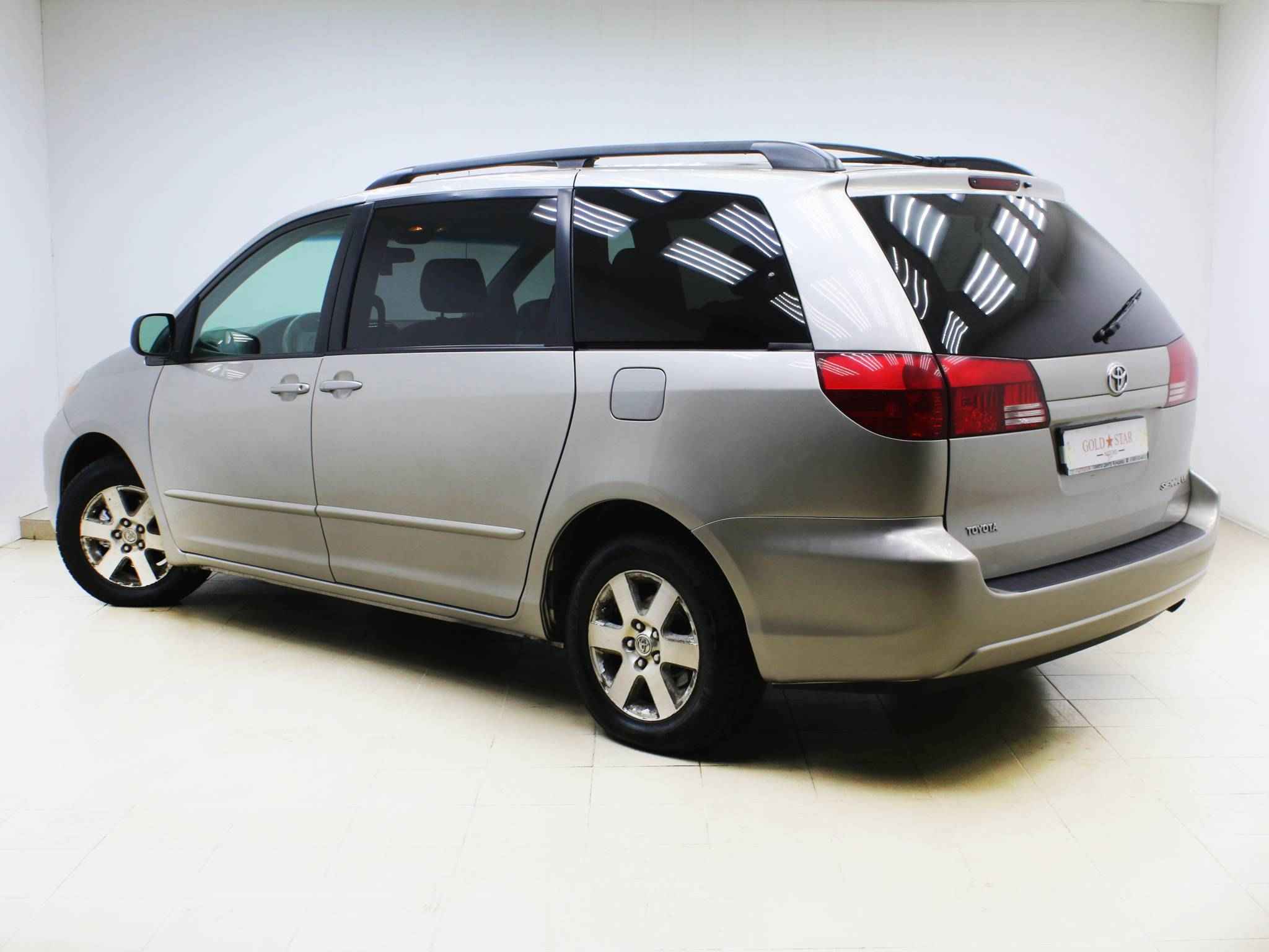 Toyota Sienna, II