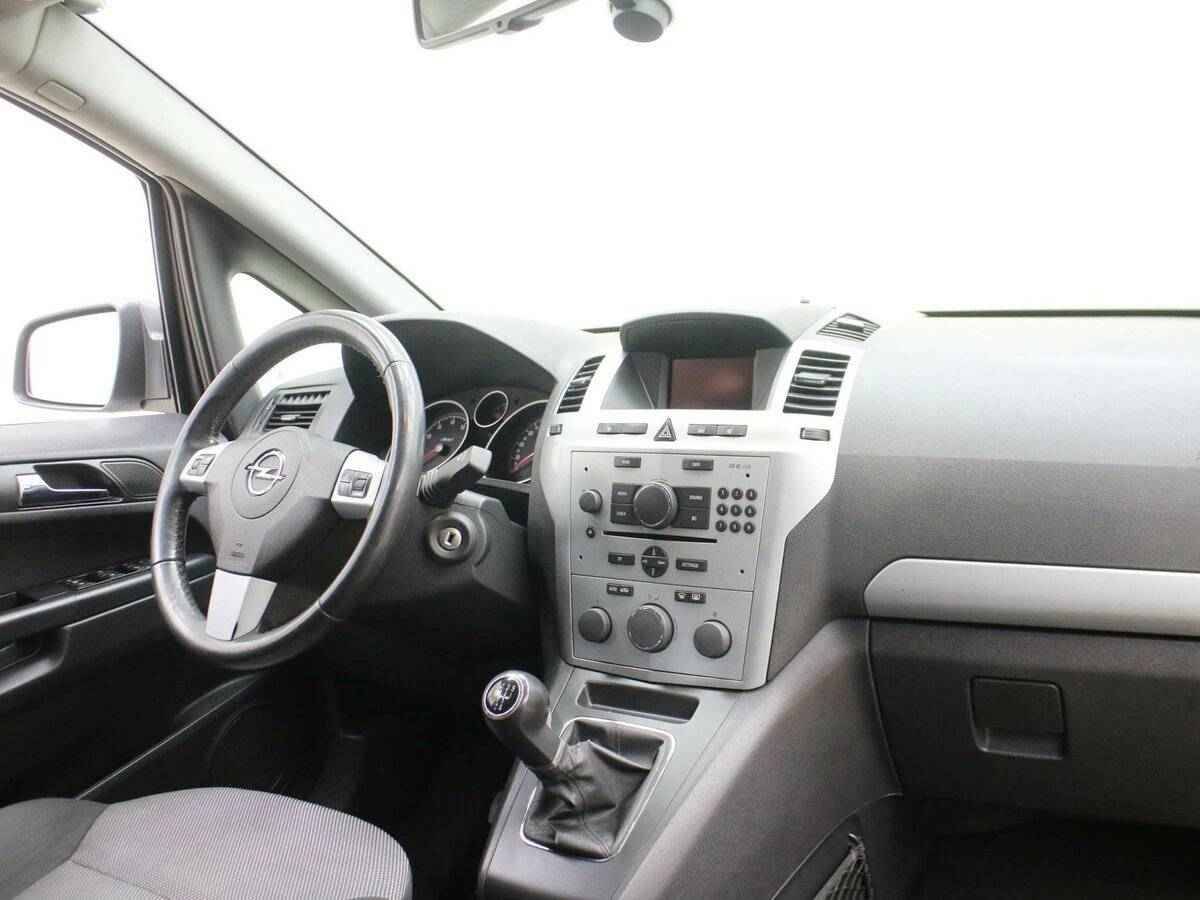 Opel Zafira, B Рестайлинг