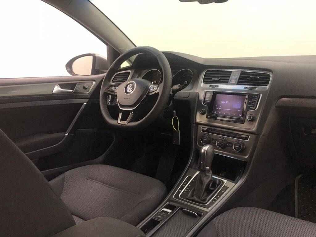 Volkswagen Golf, VII