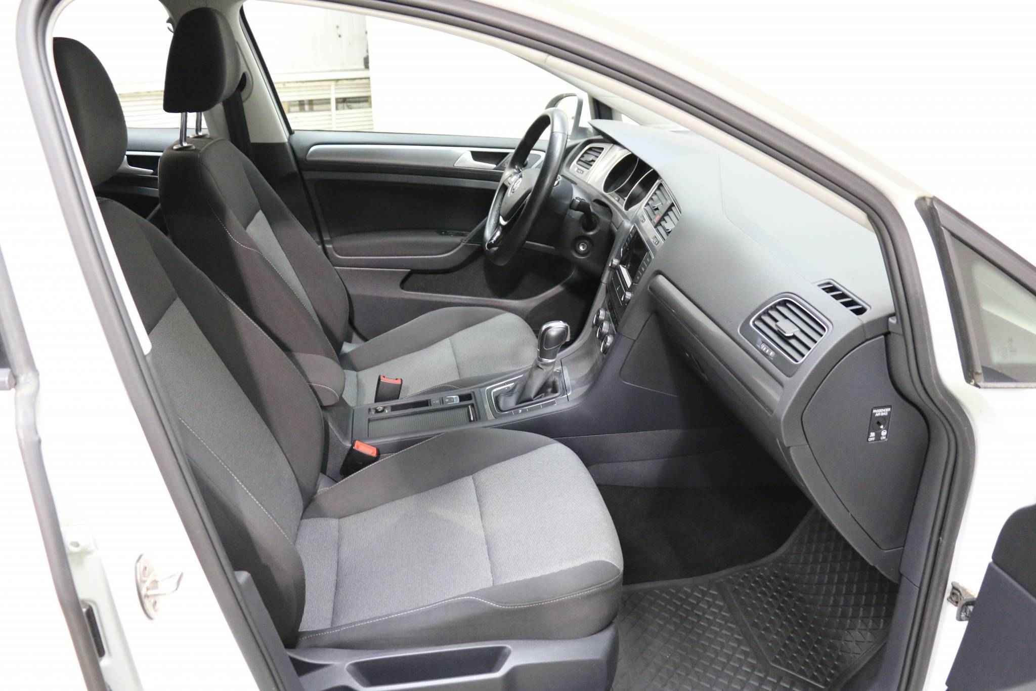 Volkswagen Golf, VII