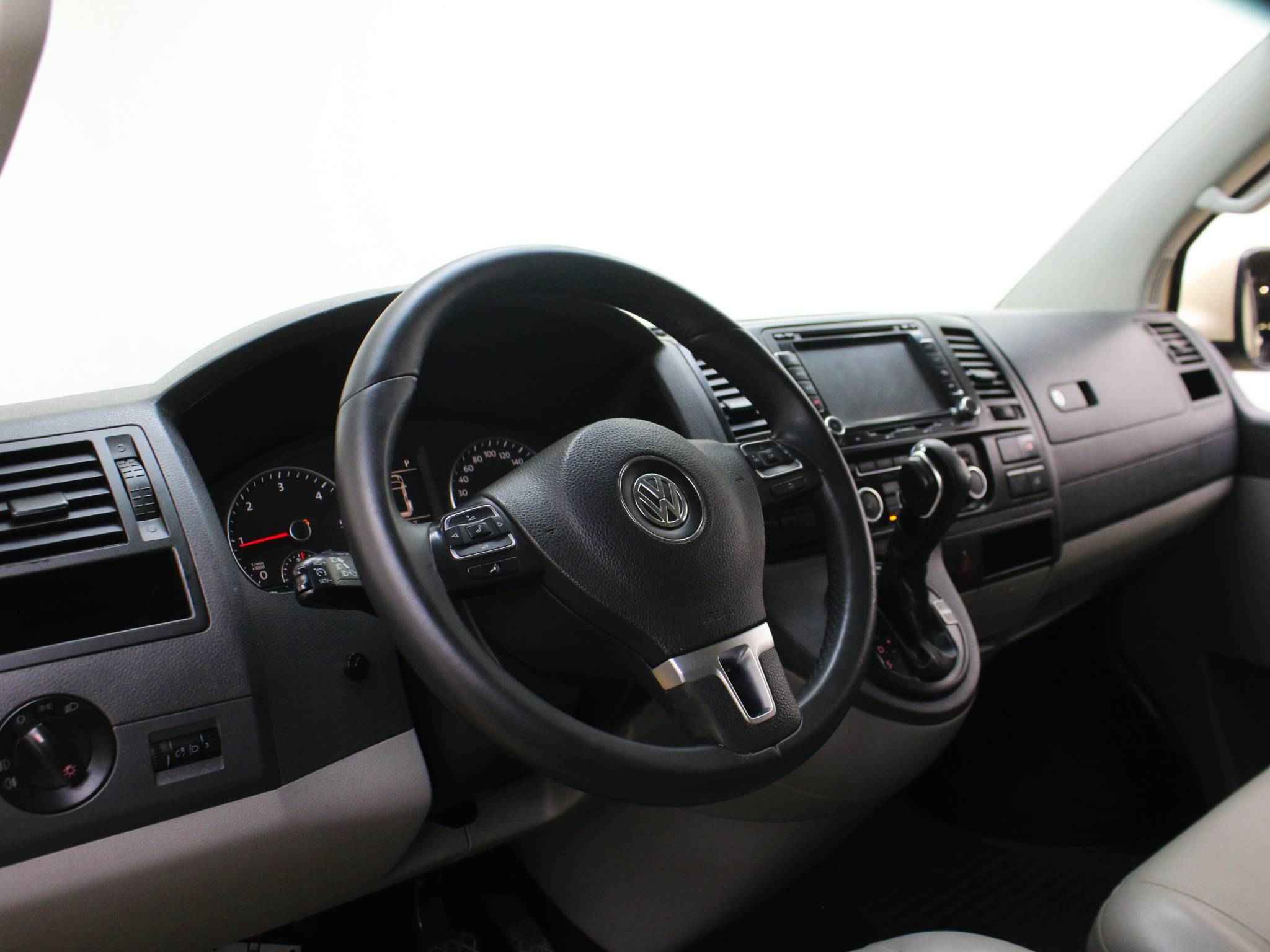 Volkswagen Caravelle, T5 Рестайлинг