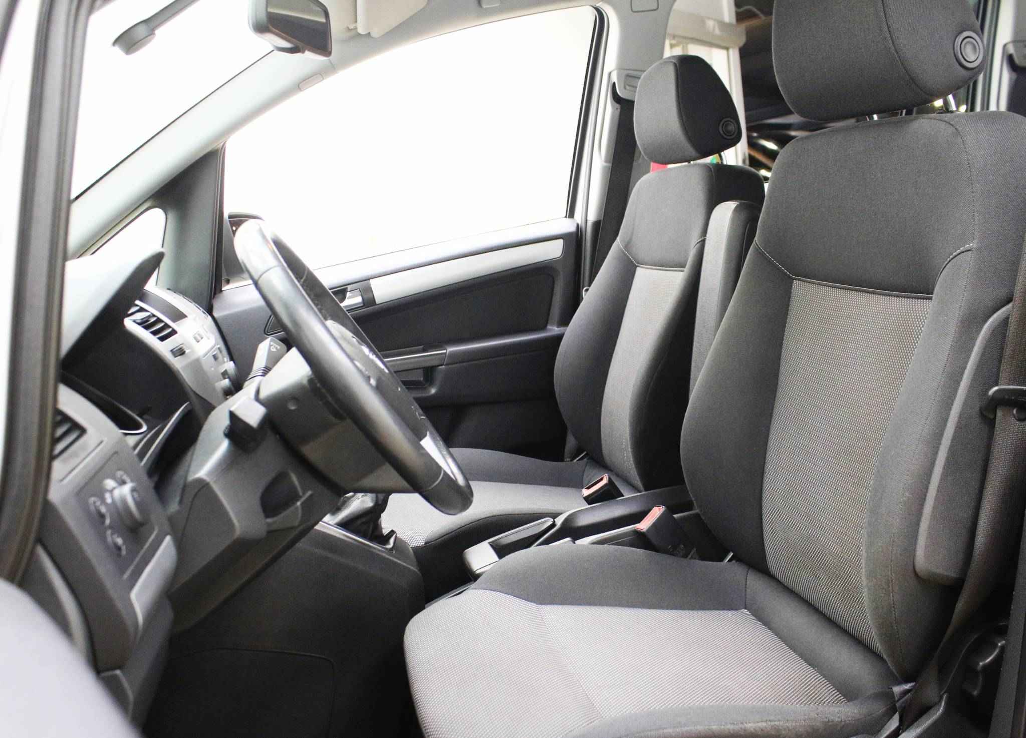 Opel Zafira, B Рестайлинг