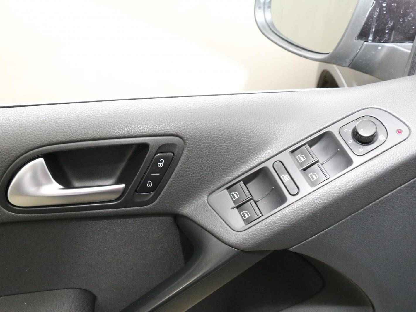 Volkswagen Tiguan, I