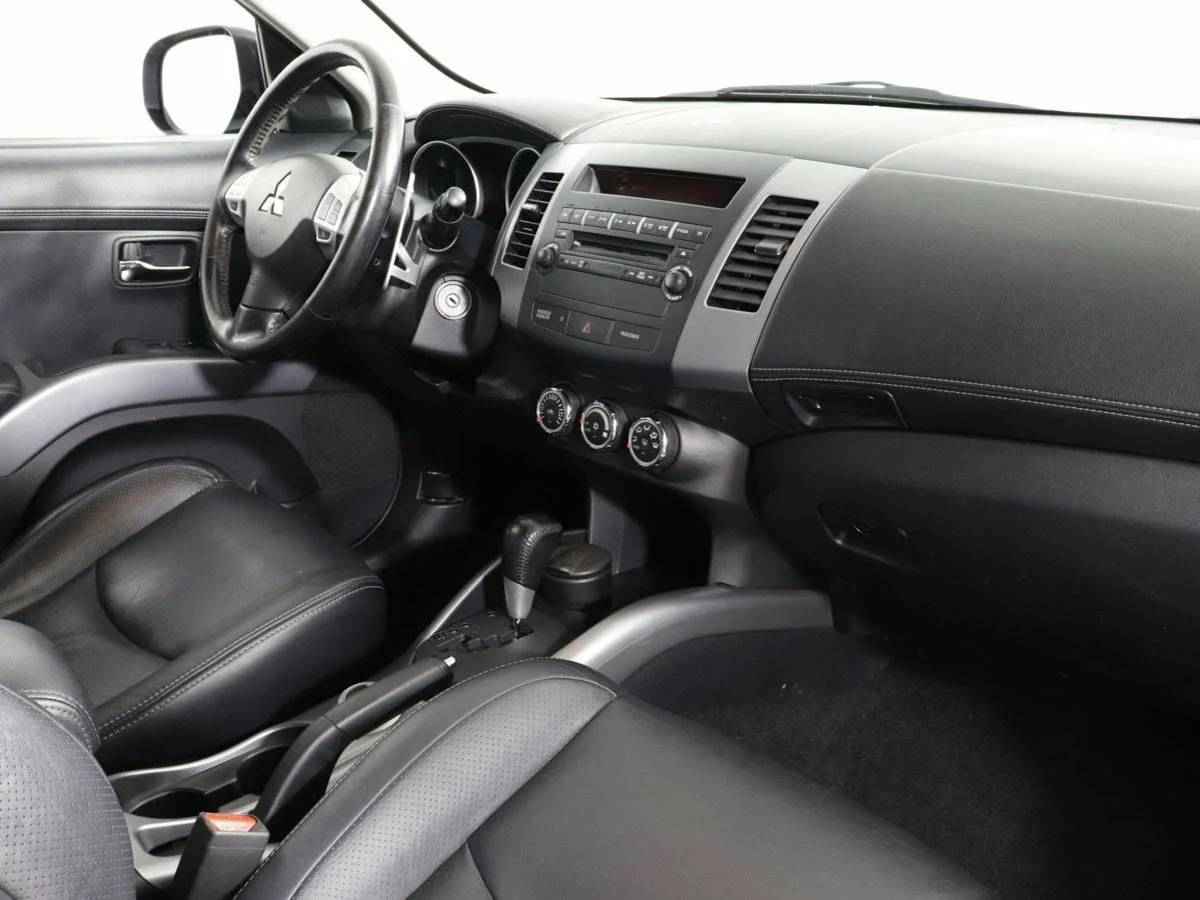 Mitsubishi Outlander, II Рестайлинг