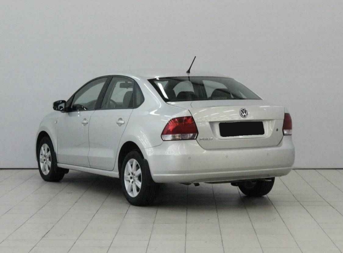 Volkswagen Polo, V