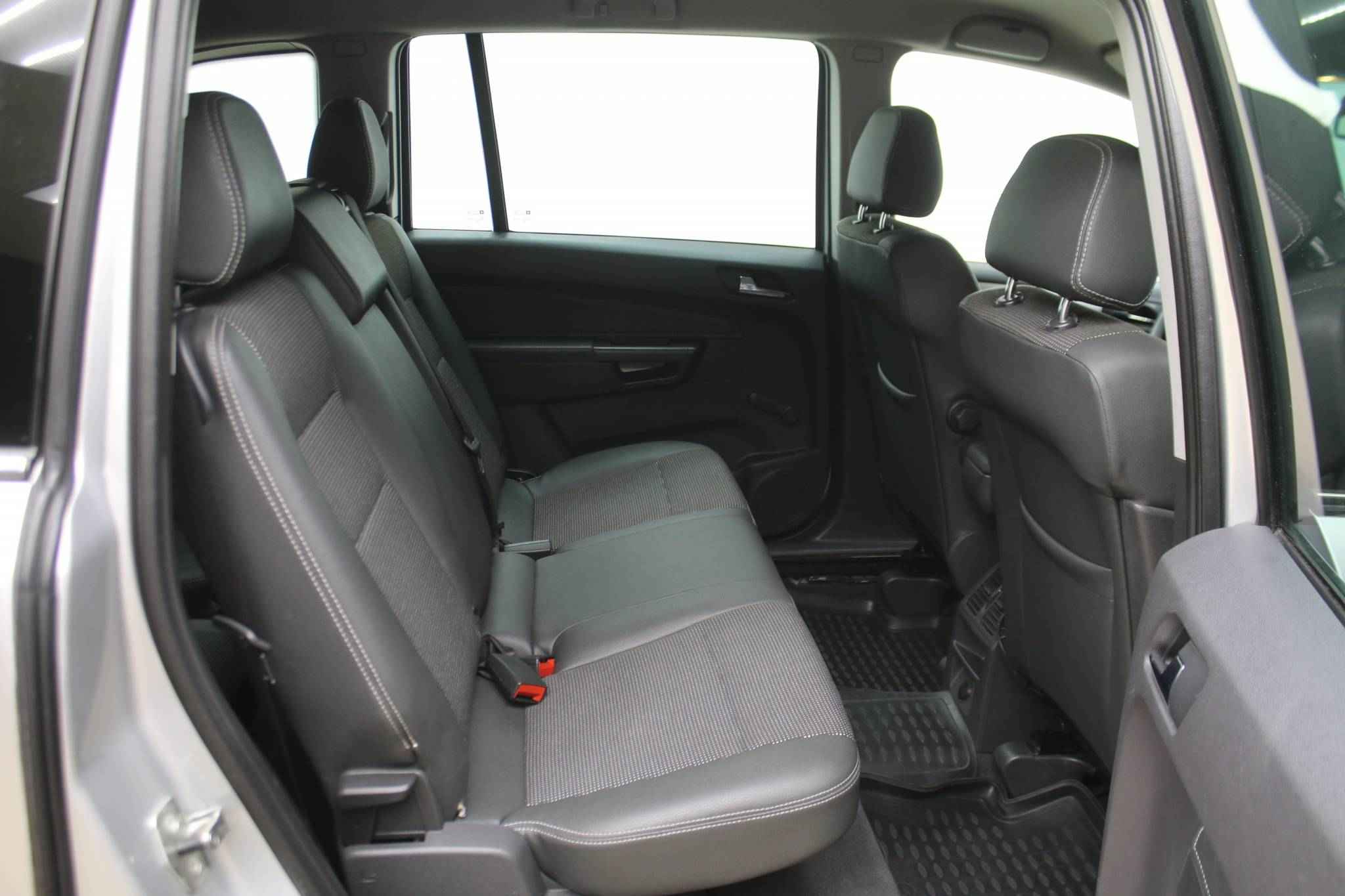 Opel Zafira, B Рестайлинг