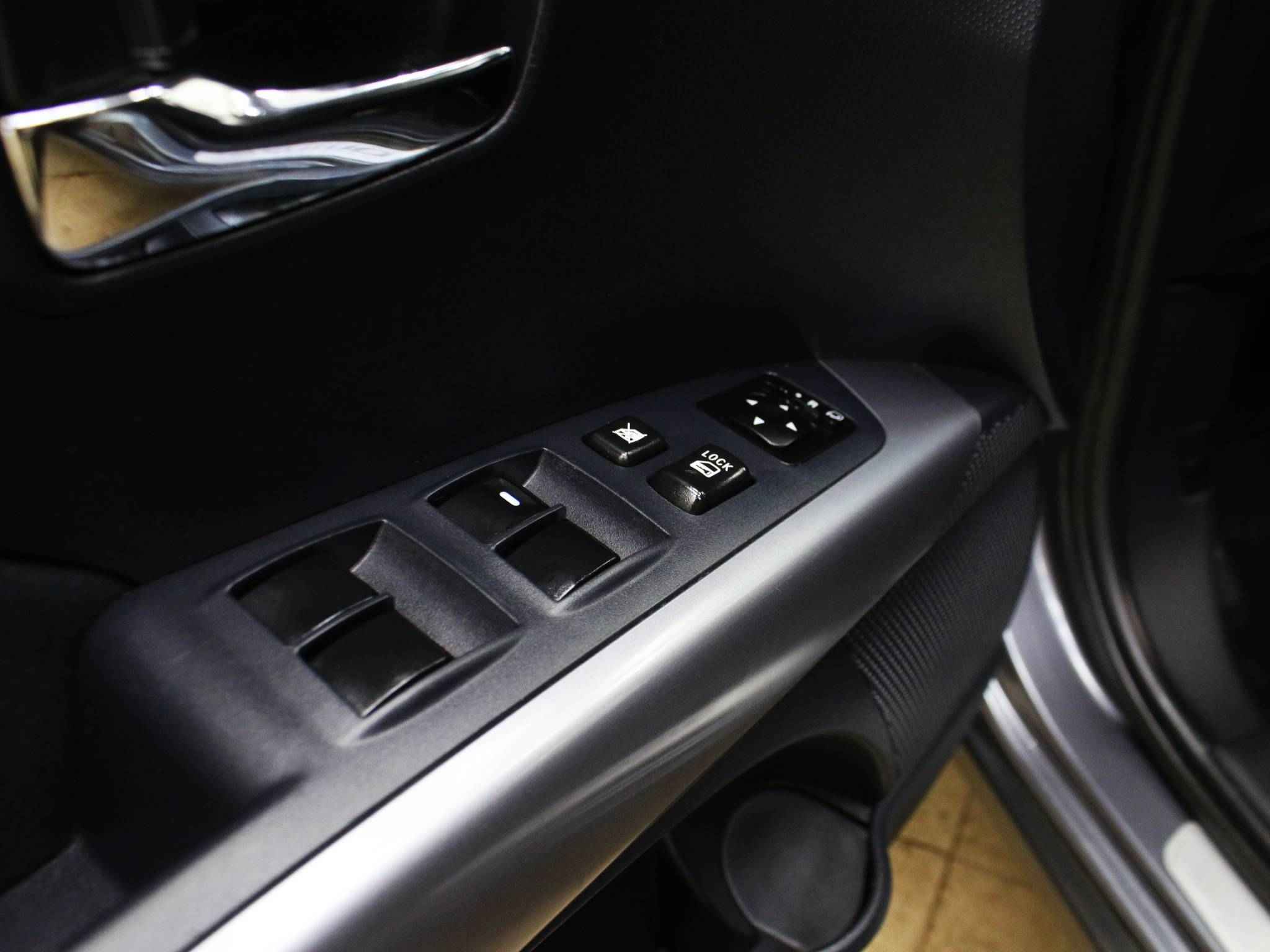 Mitsubishi Outlander, II