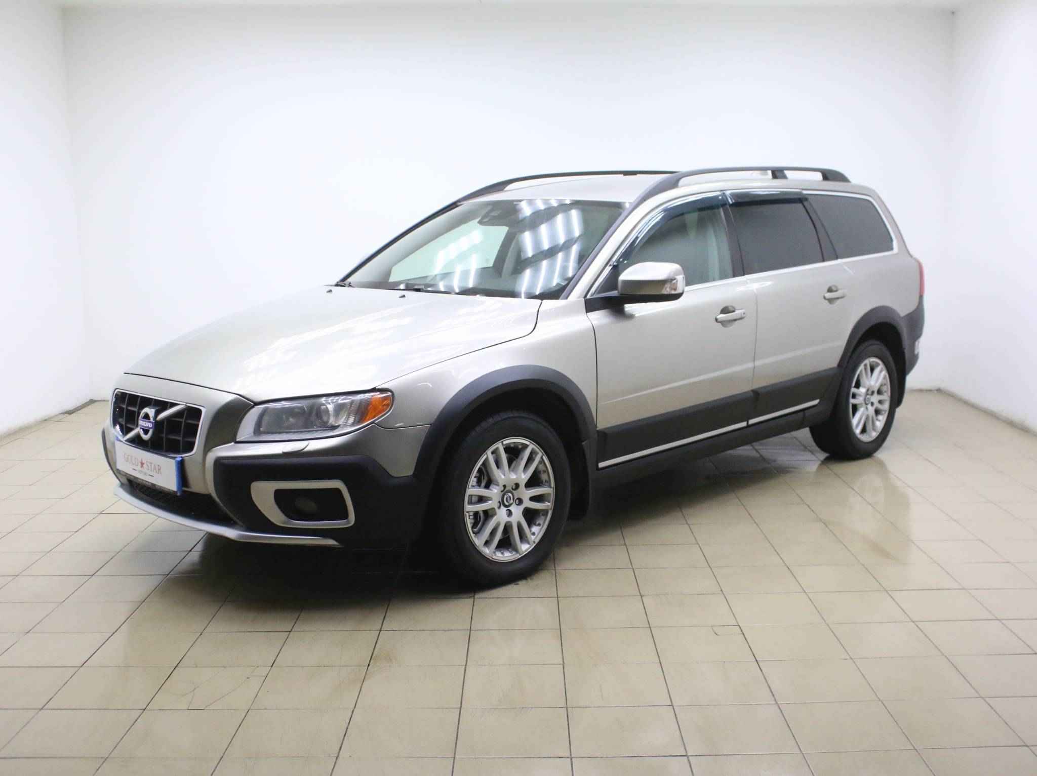 Volvo XC70, II
