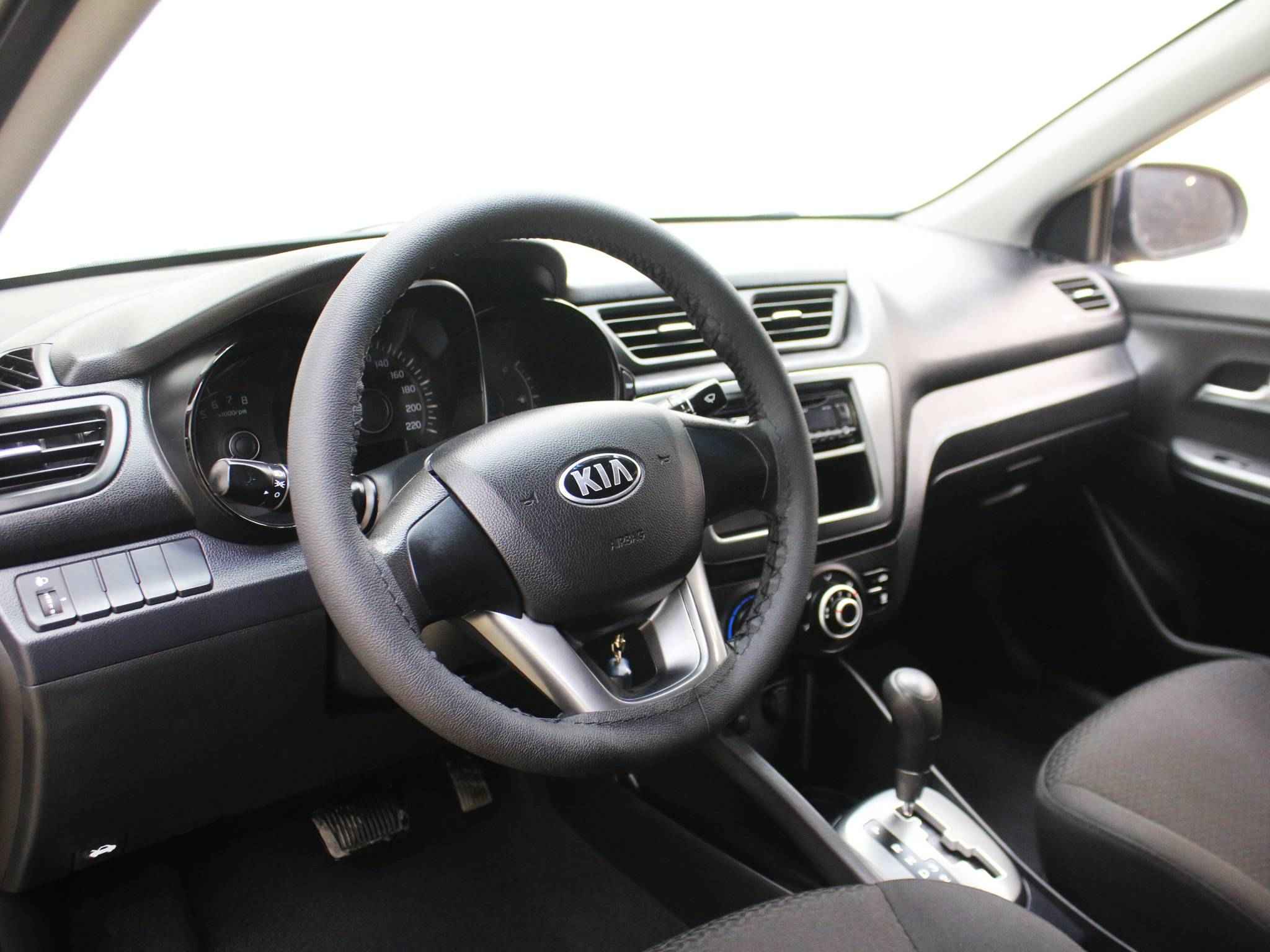 Kia Rio, III