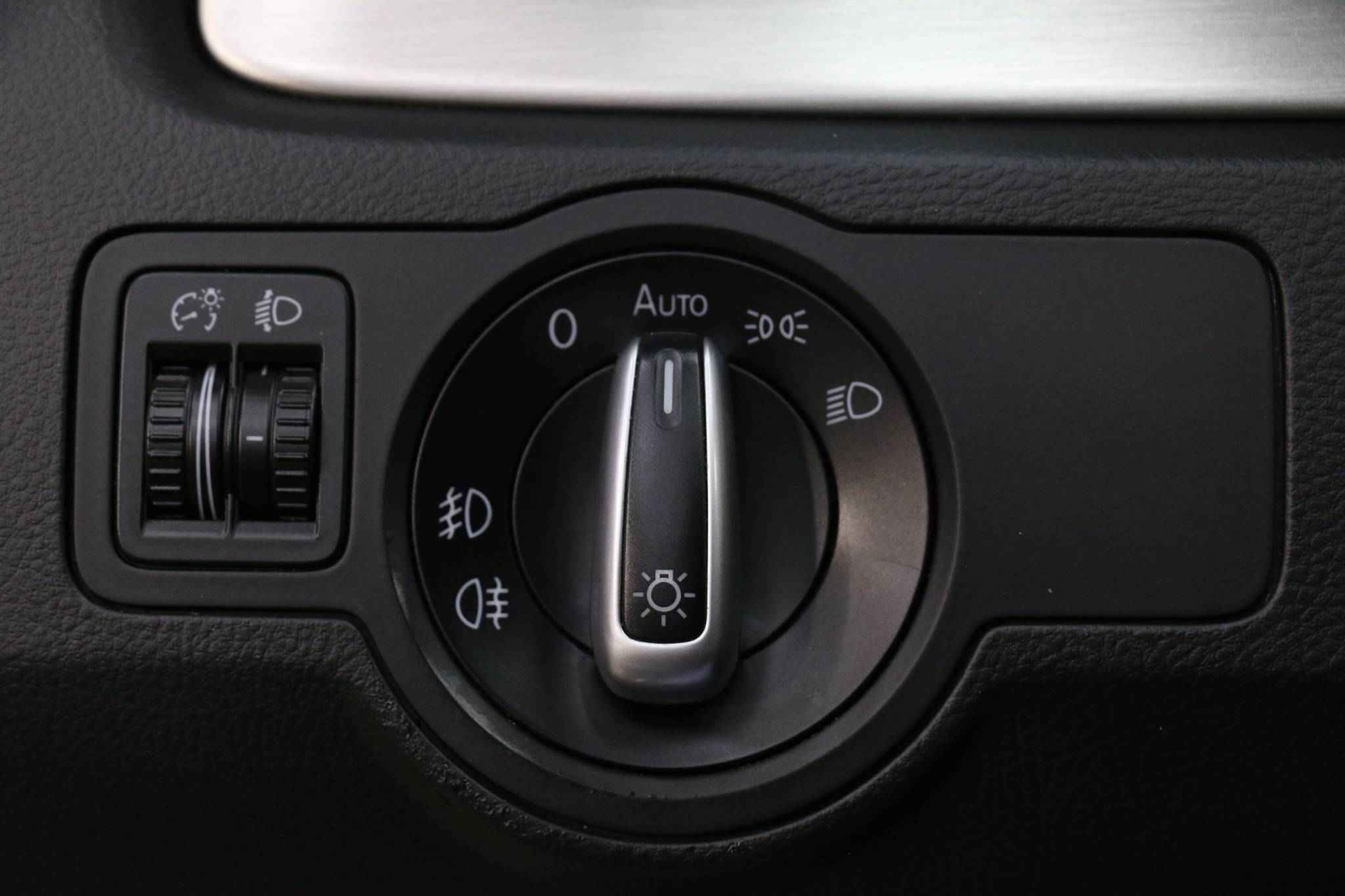 Volkswagen Passat, B7