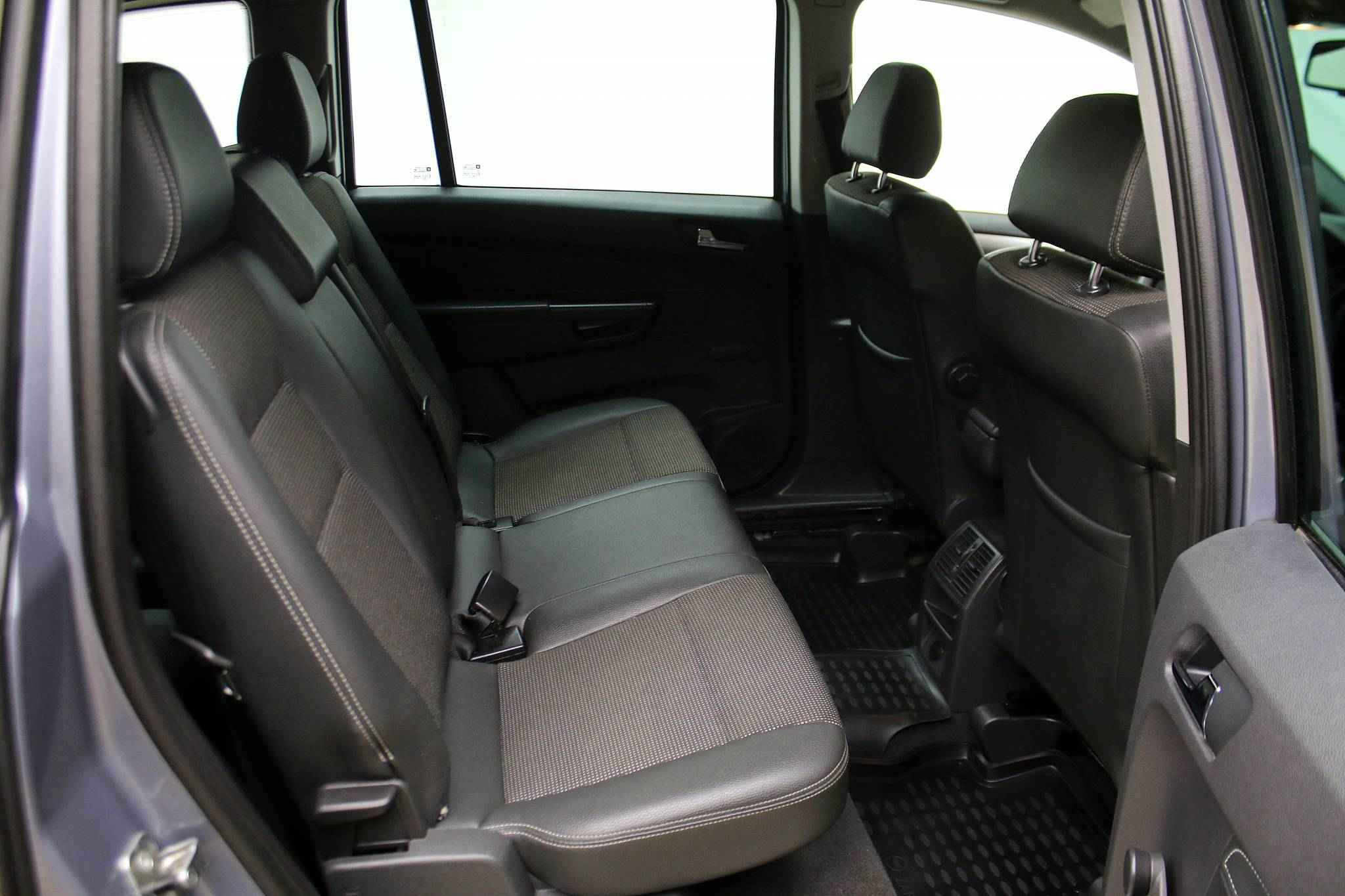 Opel Zafira, B Рестайлинг