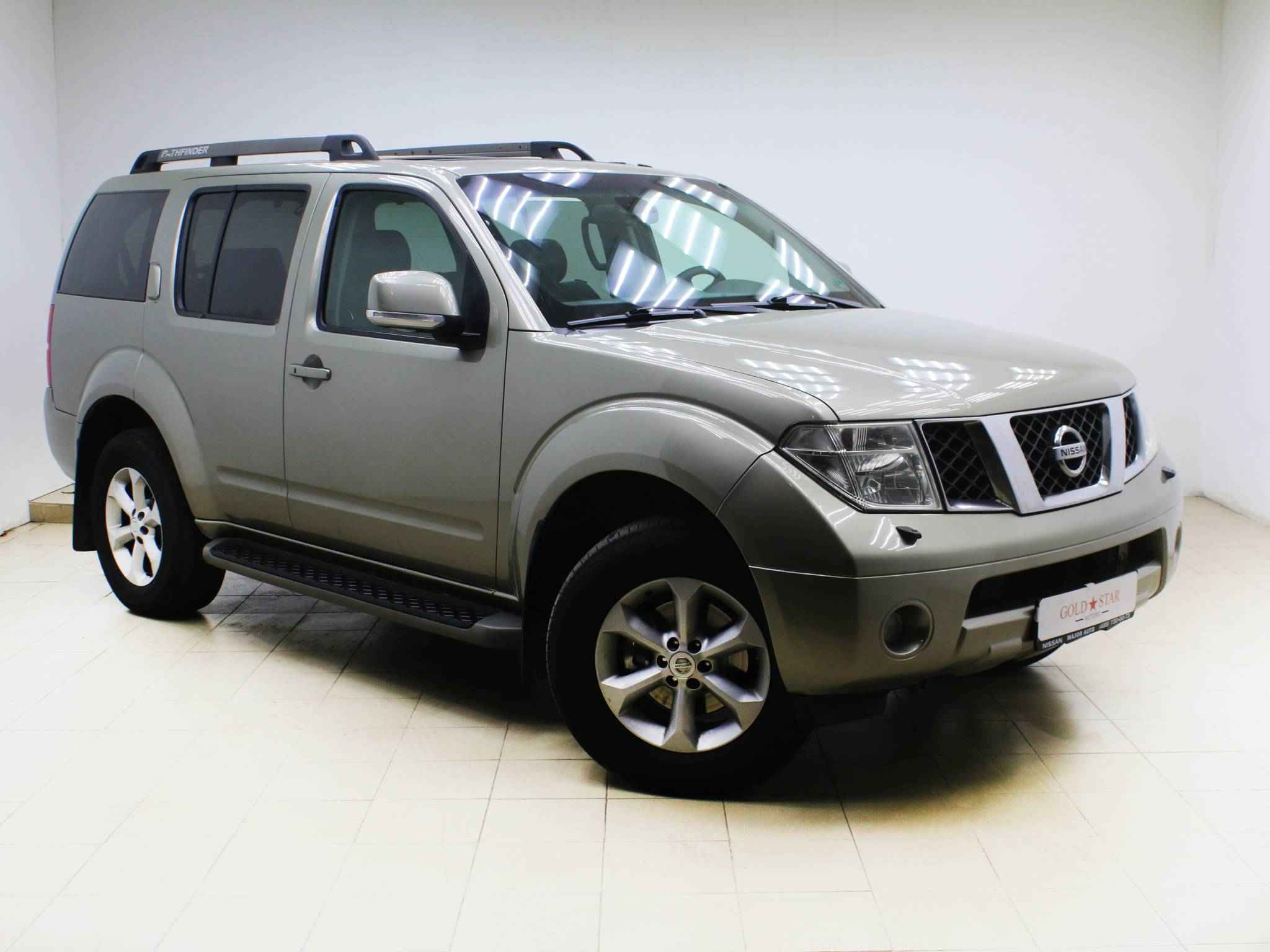 Nissan Pathfinder, III