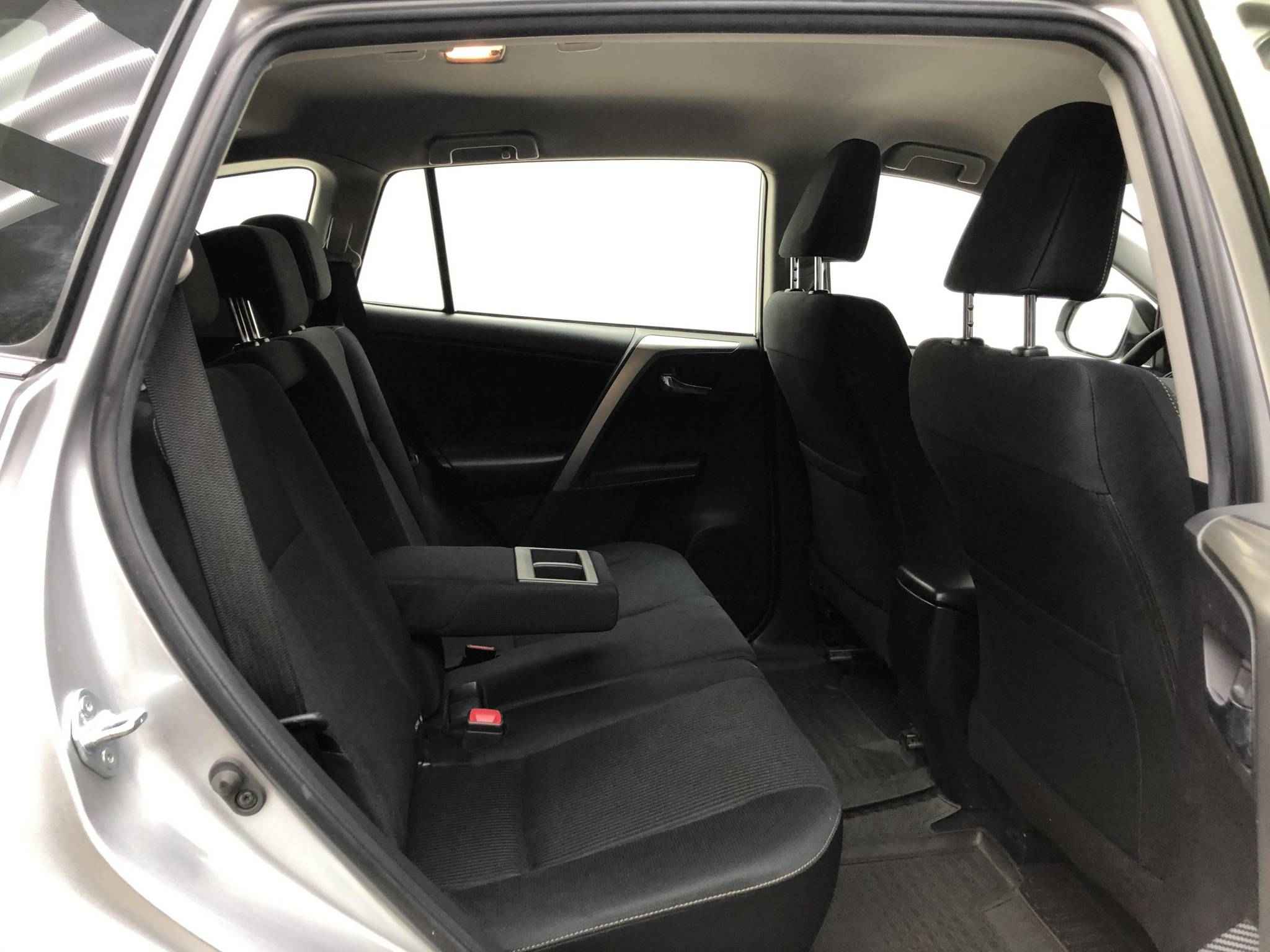 Toyota RAV4, IV (CA40)