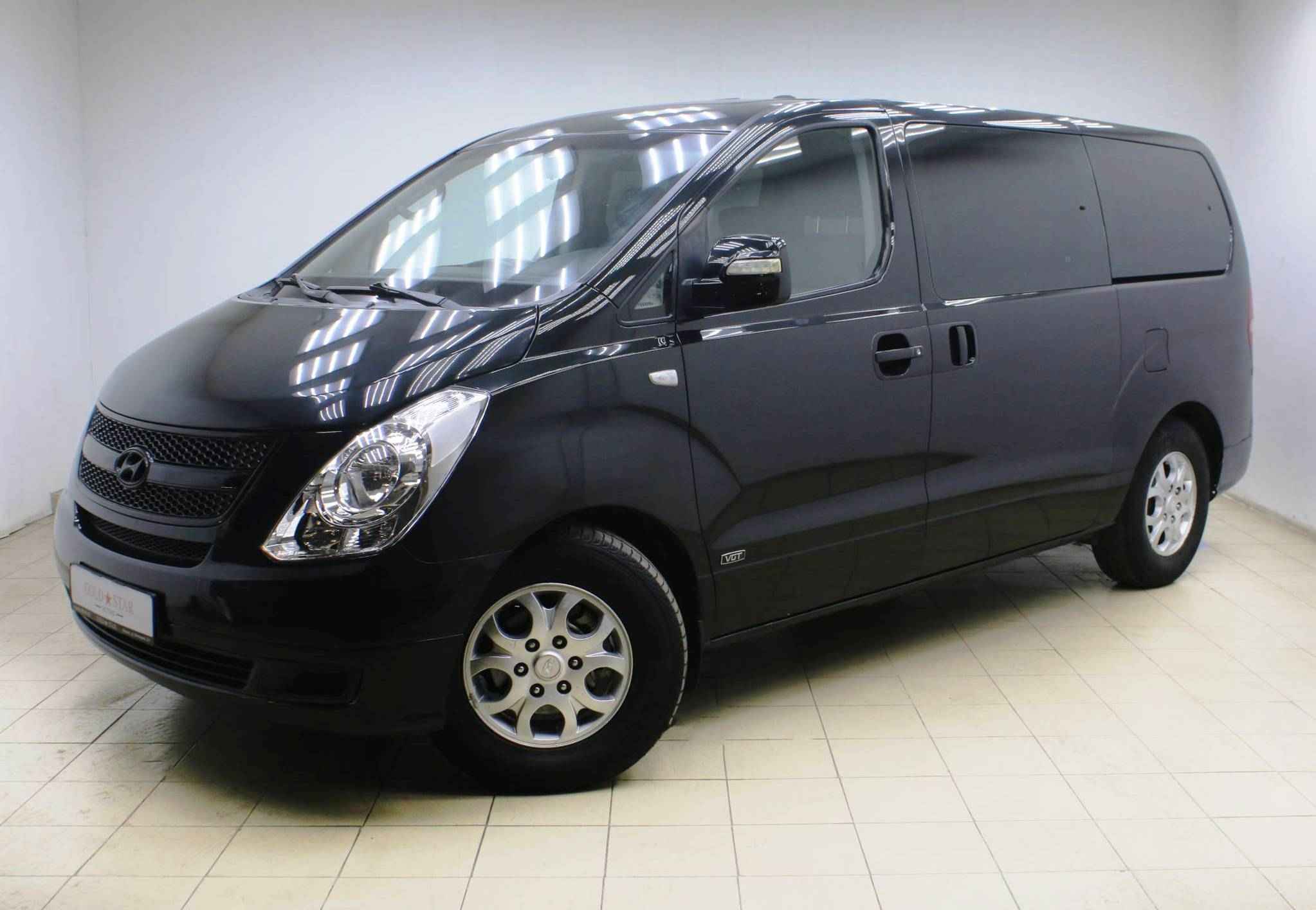 Hyundai Grand Starex, I