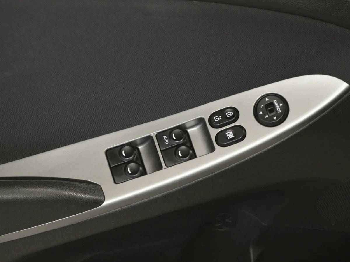 Hyundai Solaris, I Рестайлинг