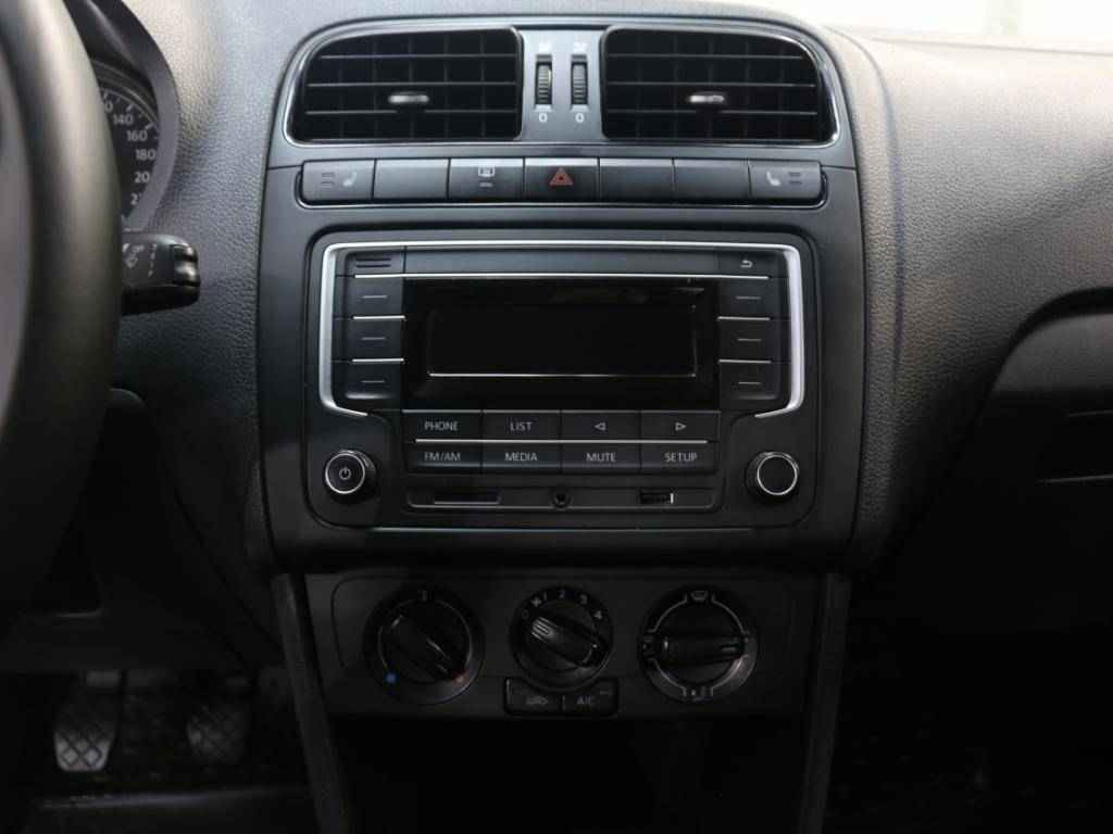 Volkswagen Polo, V Рестайлинг