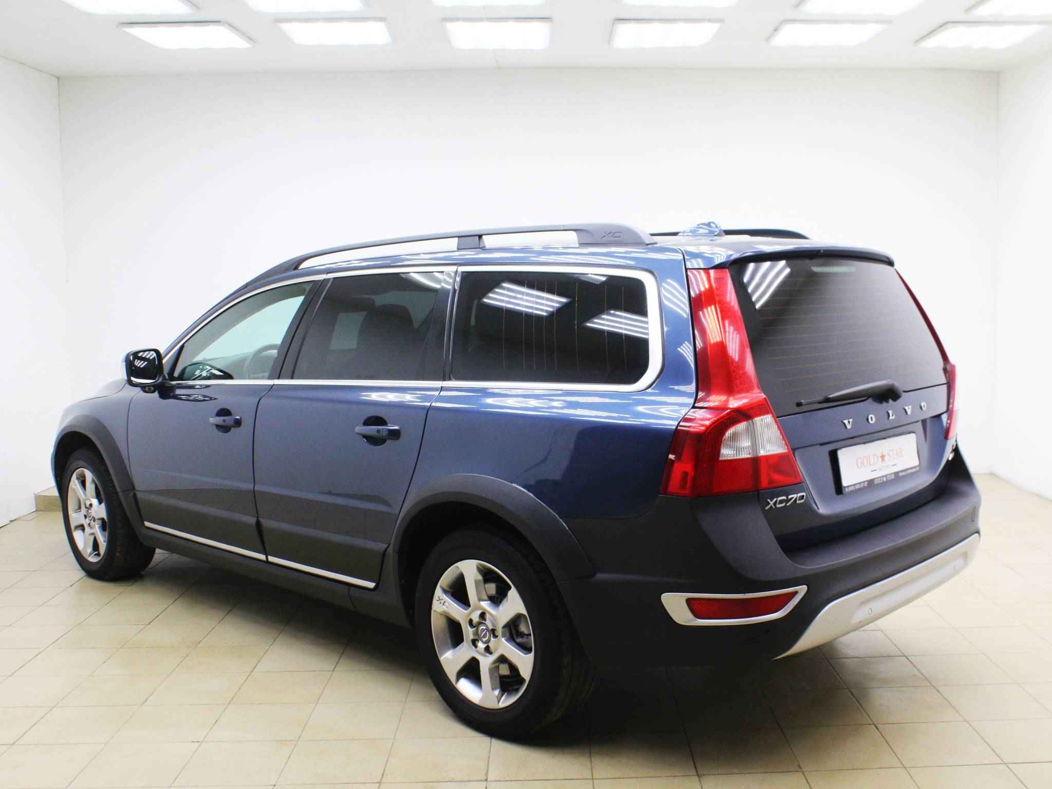 Volvo XC70, II