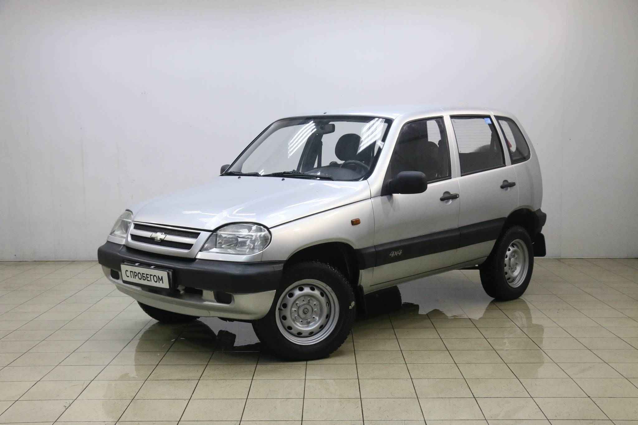 Chevrolet Niva, I