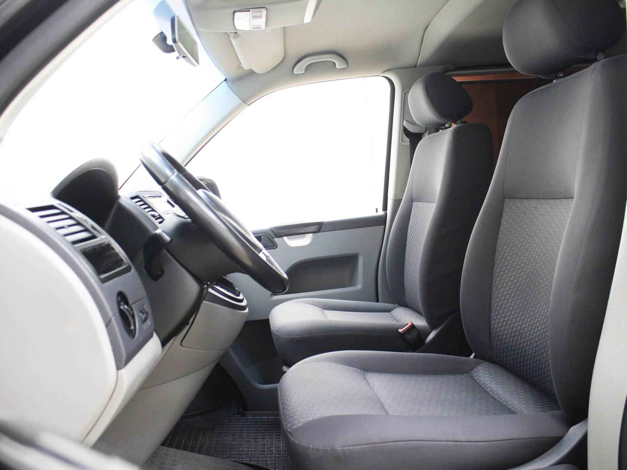 Volkswagen Caravelle, T5 Рестайлинг