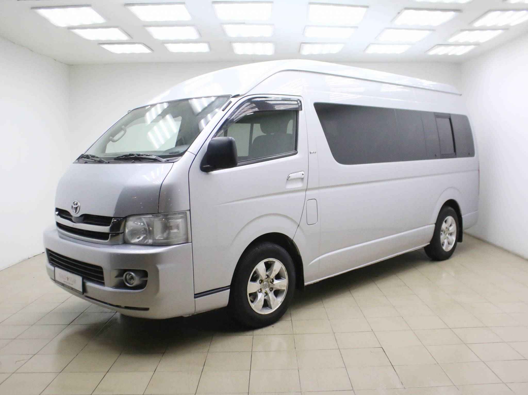 Toyota HiAce, H200