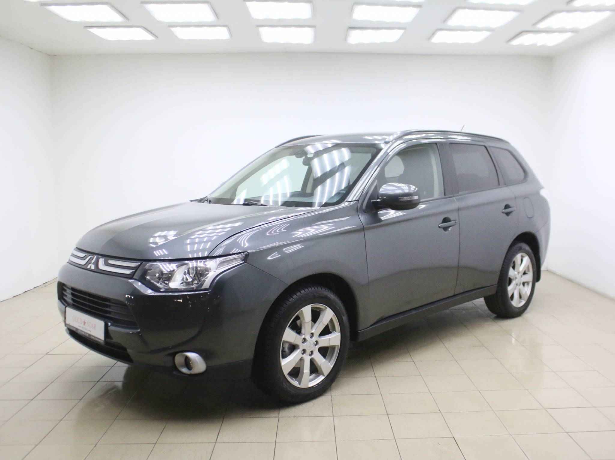 Mitsubishi Outlander, III