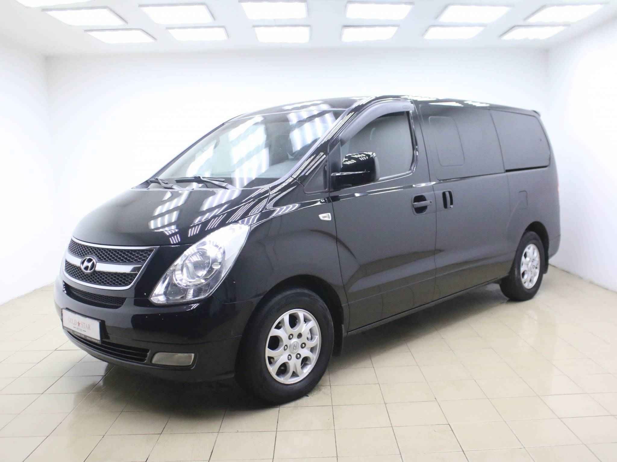 Hyundai Grand Starex, I