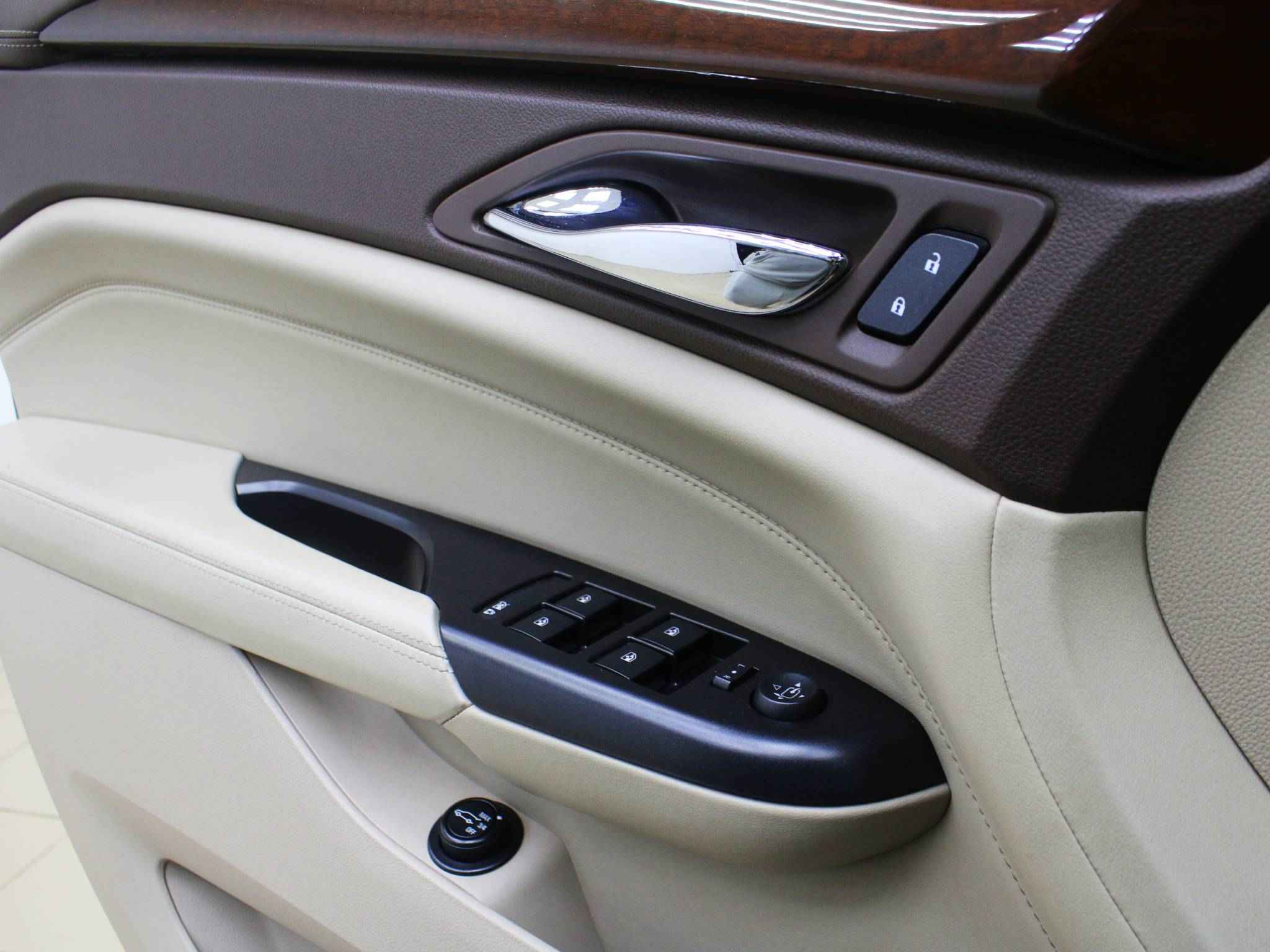 Cadillac SRX, II Рестайлинг