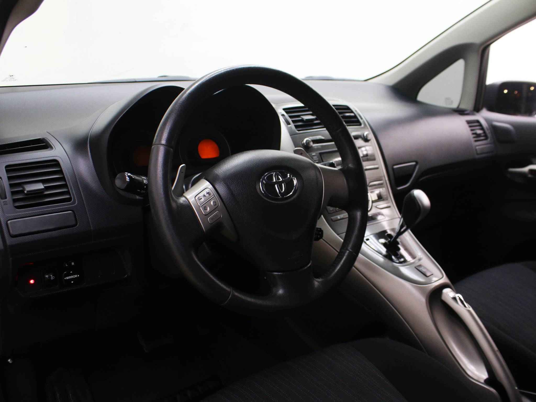 Toyota Auris, I