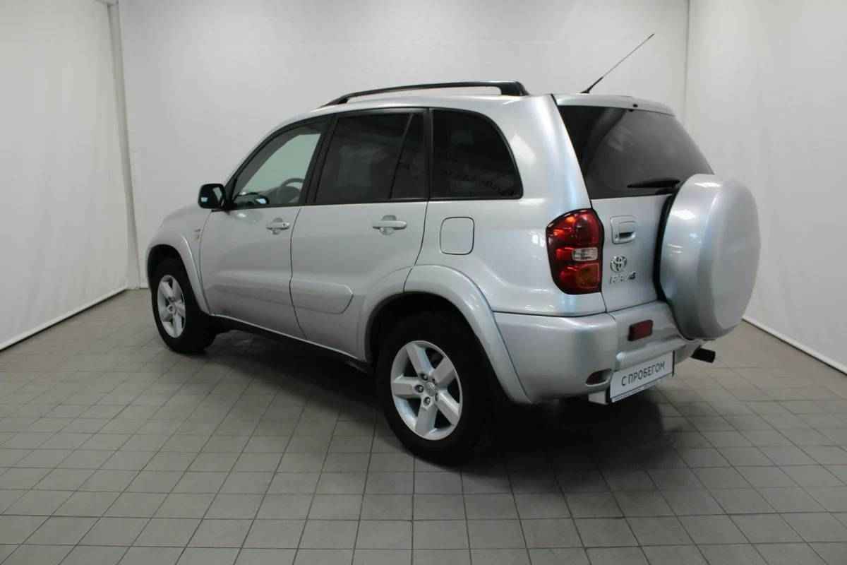 Toyota RAV4, III (XA30)